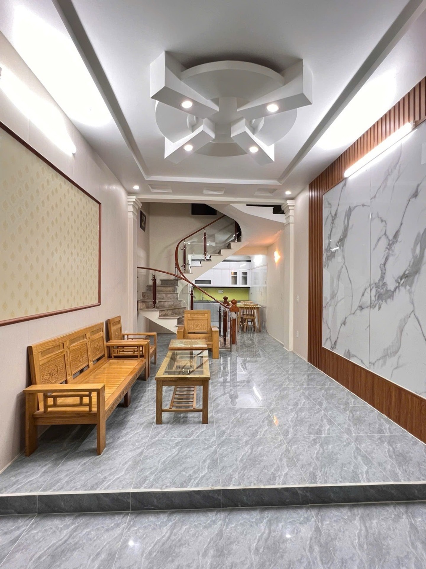 Nhà riêng 4 tầng hướng Nam gần Đại học Hàng Hải tại khu trung tâm