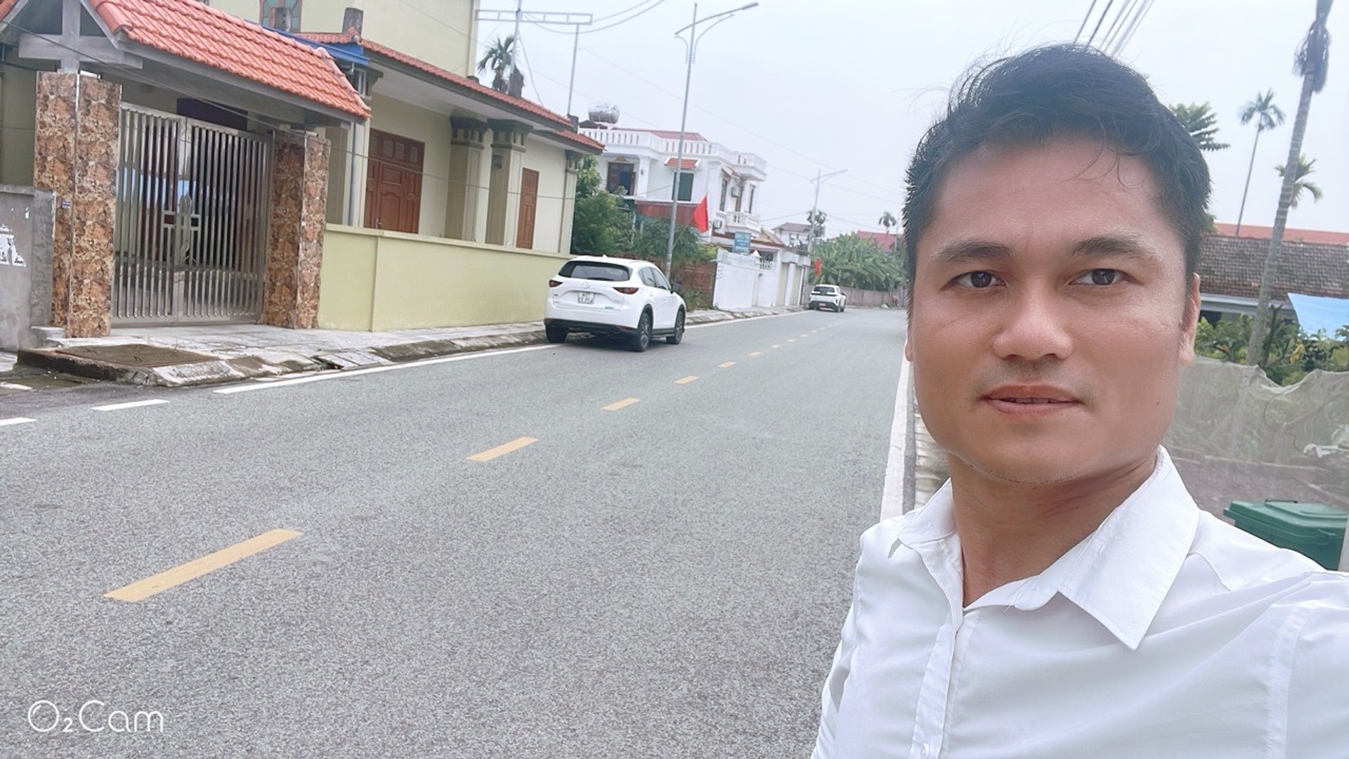 Bán đất thổ cư có hai mặt tiền tại xã Hoa Động