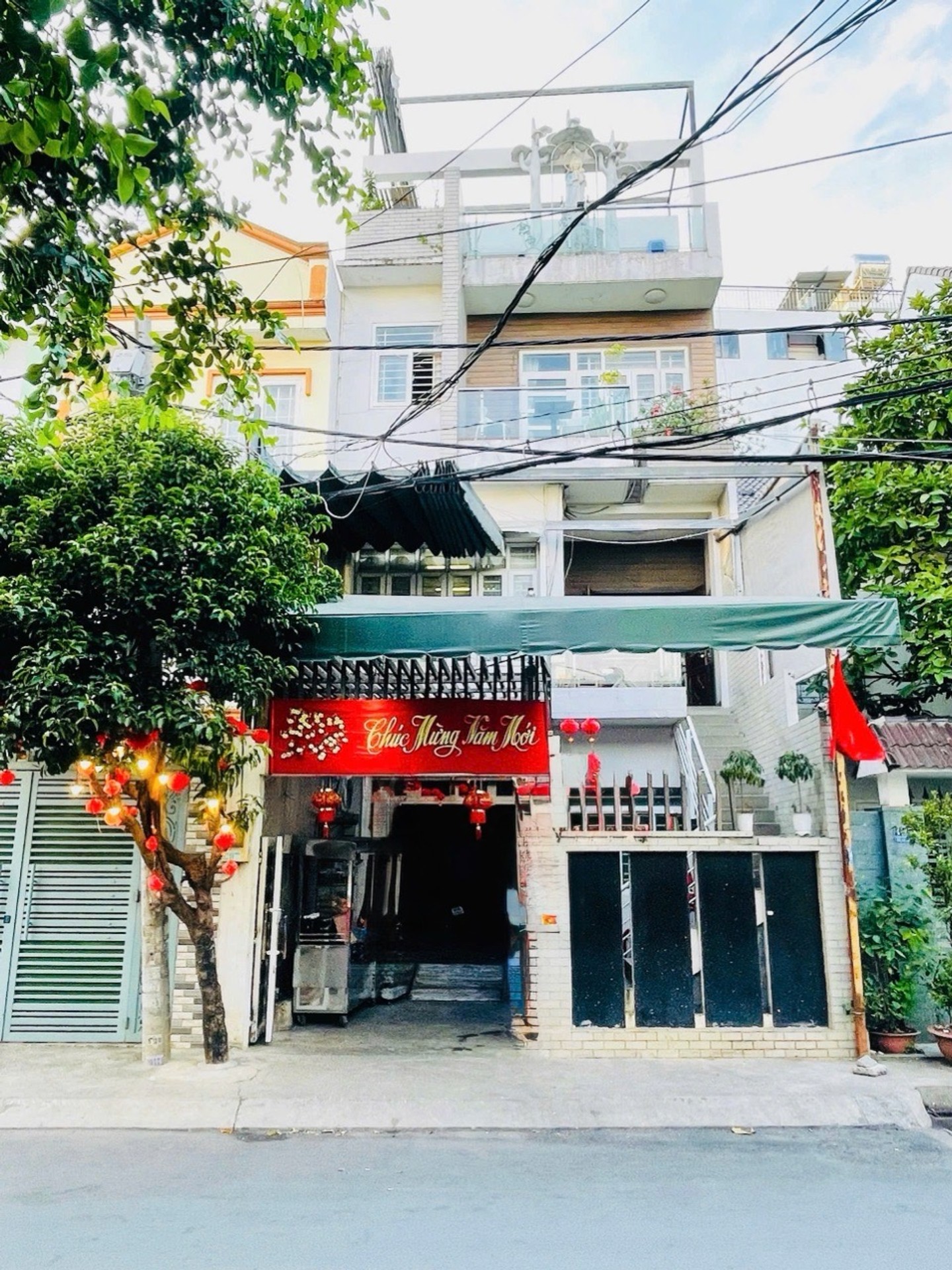 🔥 BIỆT THỰ DƯƠNG QUẢNG HÀM – NGANG 6,2M – 4 TẦNG – GIÁ MỚI 19 TỶ
📐 6,2 × 19m | Vuông A4 | 5PN –