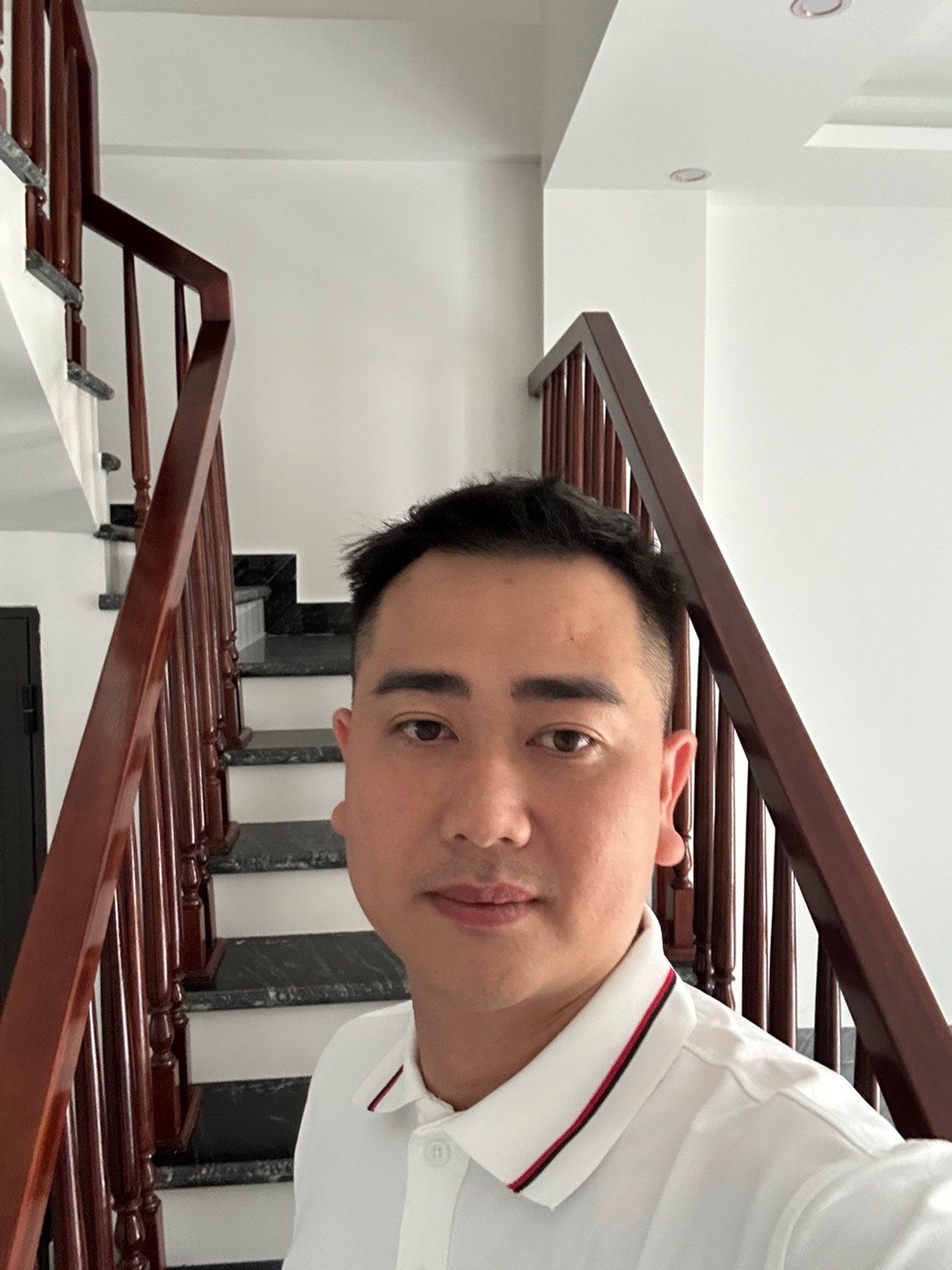 Nhà riêng mặt tiền rộng, xây tâm huyết tại khu vực phát triển đông đúc