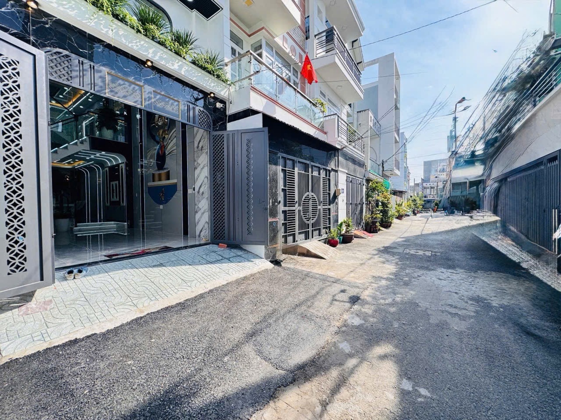 Bán nhà riêng 5 tầng gần MT Lê Văn Khương, Thới An, pháp lý chuẩn, có sân thượng, full nội thất