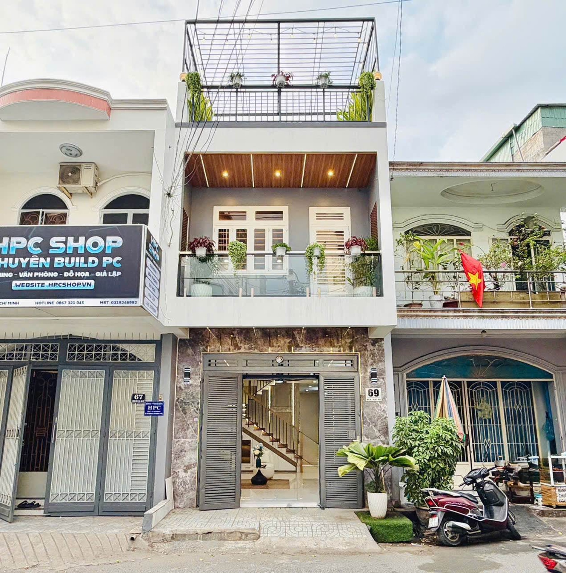Nhà mặt phố kinh doanh sầm uất, giảm ngay giá chỉ 8.39 tỷ