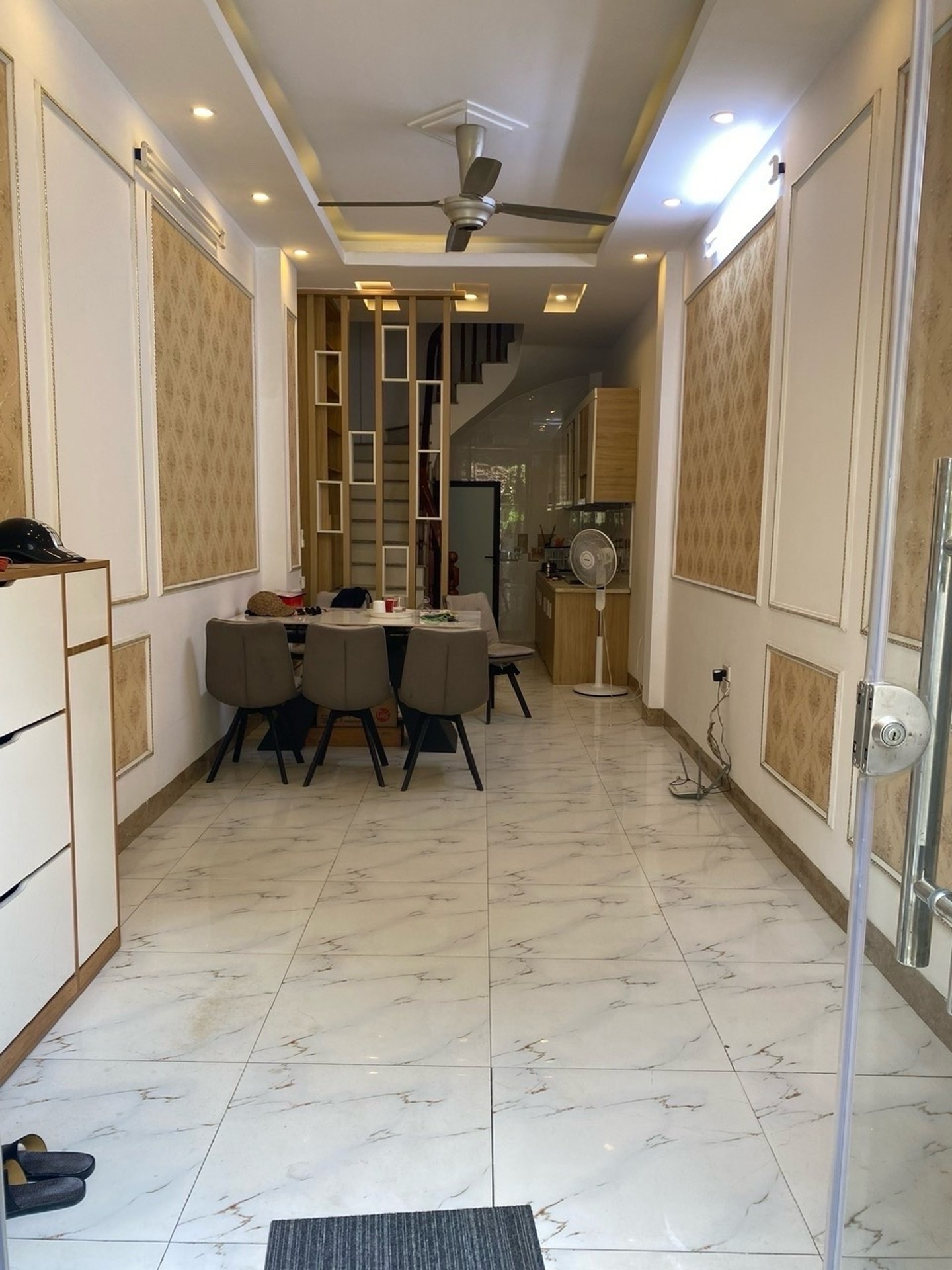 Bán nhà riêng 5 tầng tại quận Hai Bà Trưng, dt~40m², nội thất đầy đủ, giá nhỉnh 7tỷ