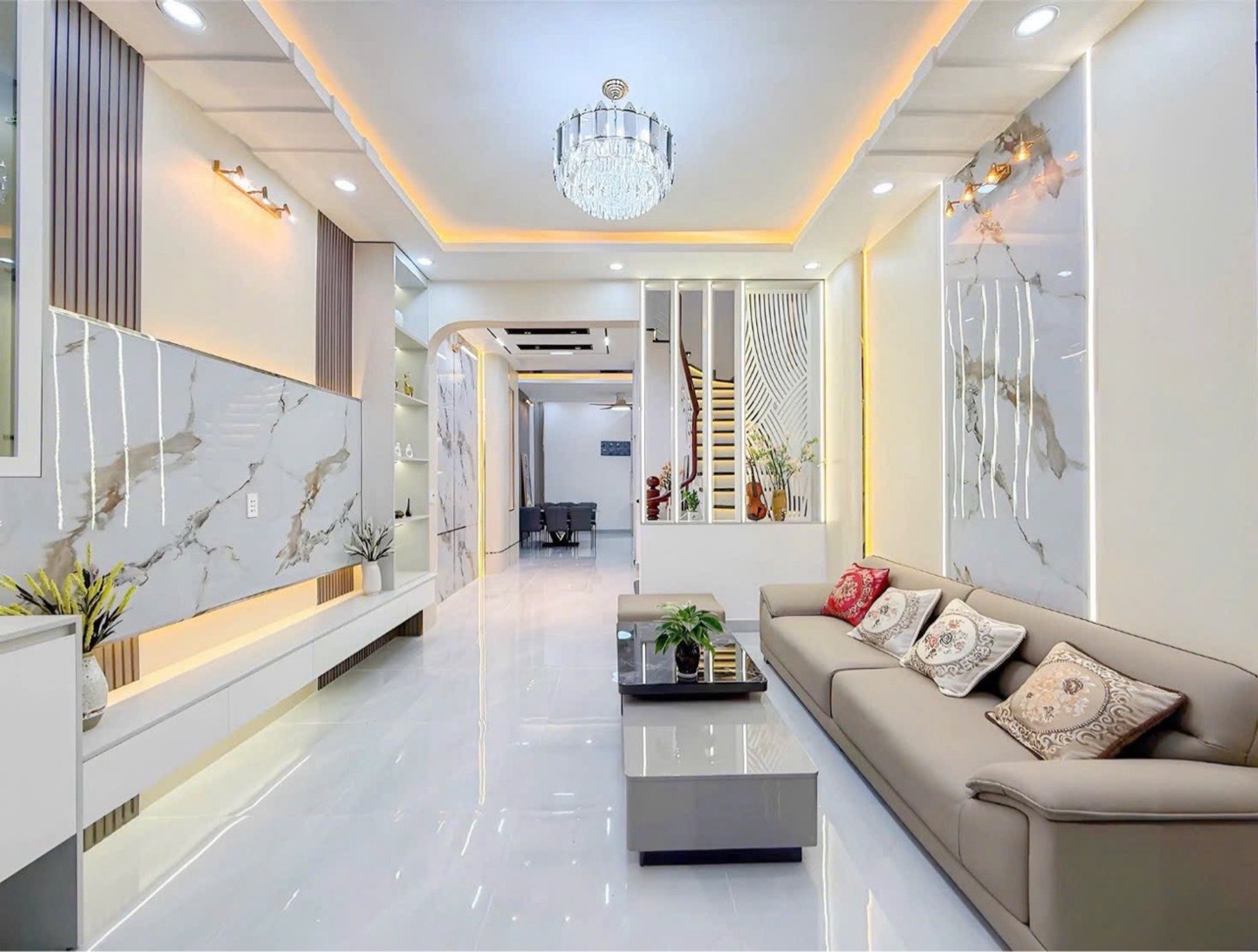 Cơ hội sở hữu nhà 3 tầng mới xây hẻm đẹp tại khu dân cư cao cấp giáp quận 7