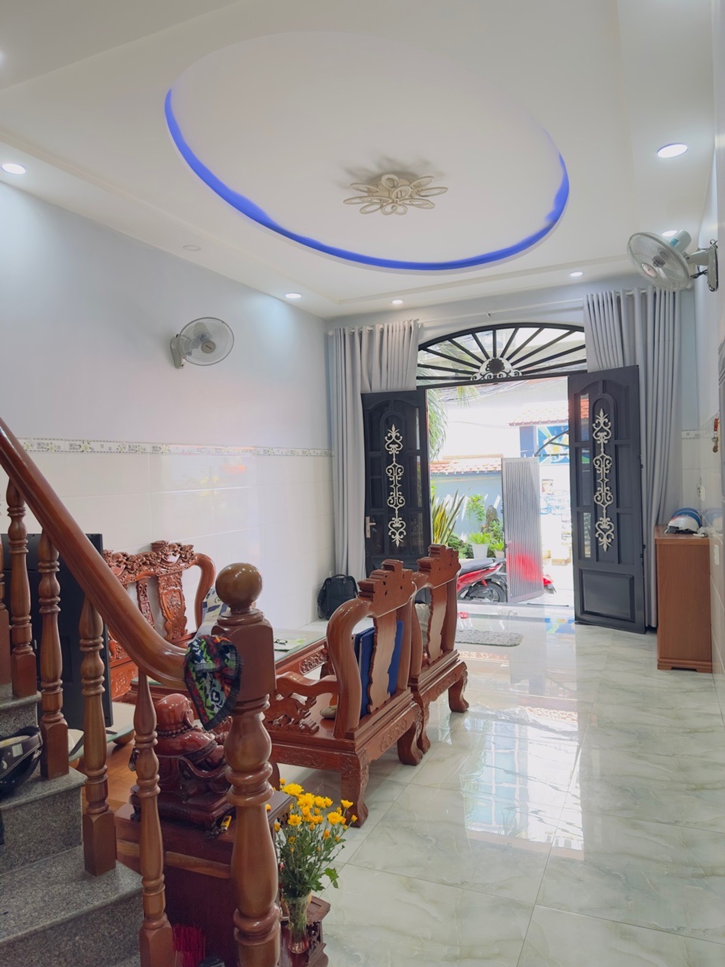Bán nhà 2 tầng căn góc 3PN tại Tân Bình, gần nhà ga T3