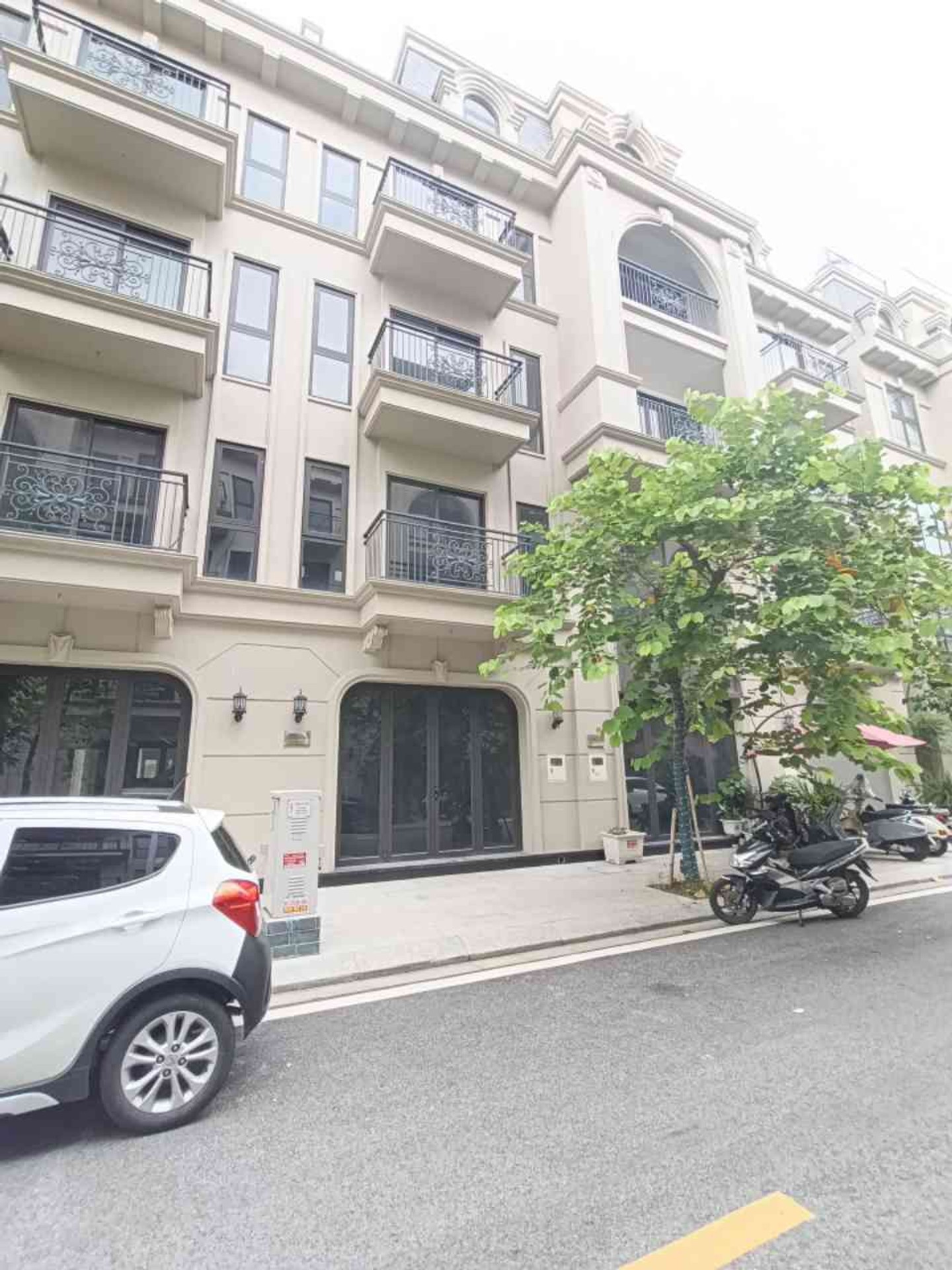 Bán căn hộ chung cư 75m² tại phường Hạ Lý, dự án Royal river city, hai mặt thoáng