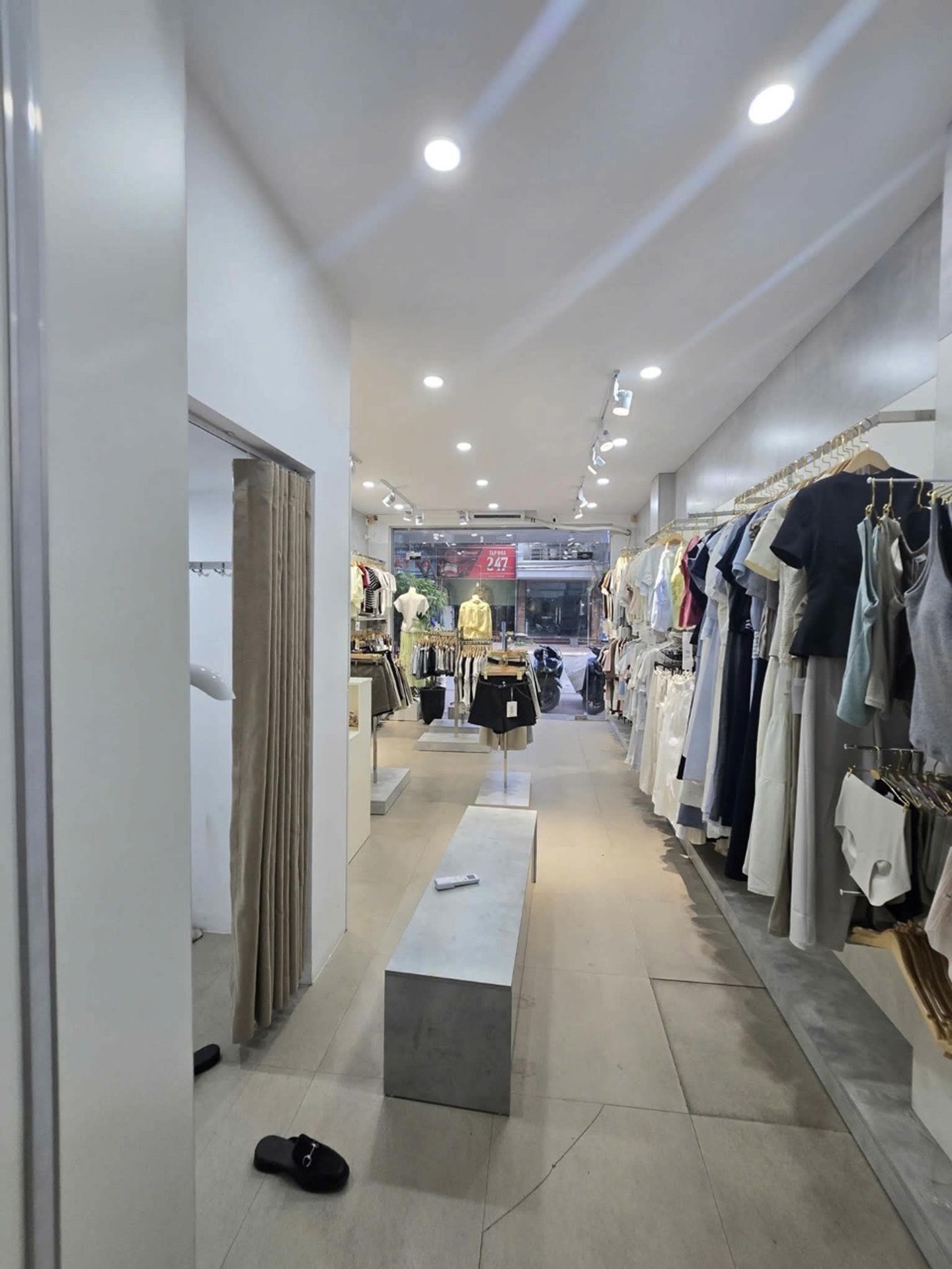 Bán Nhà Mặt Phố Ngô Thì Nhậm 5 Tầng, Mặt Tiền Rộng, Kinh Doanh Đường 24m