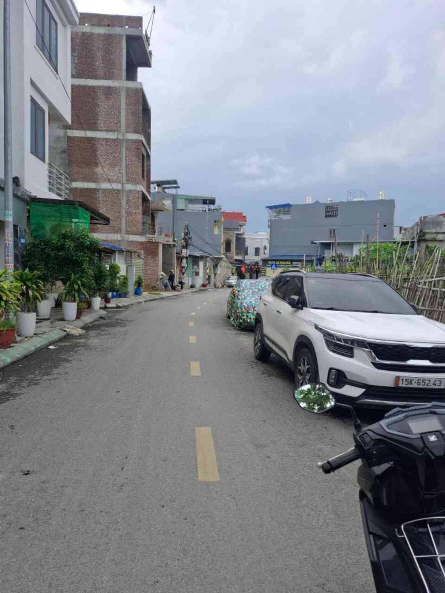 Đất mặt tiền rộng 6m tại khu vực Đông Khê với view hồ An Biên
