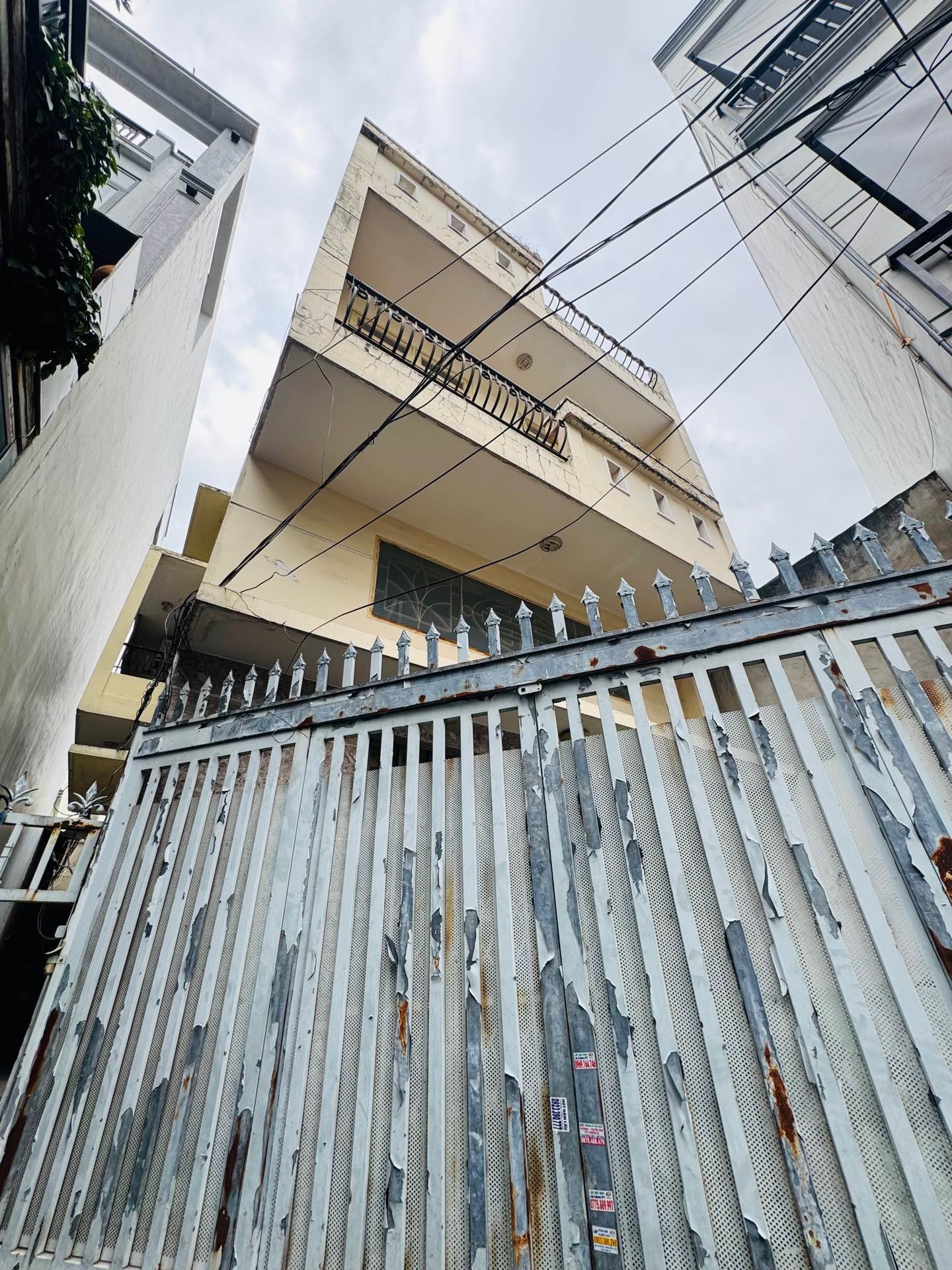 Nhà 4 tầng rộng rãi - Tâm điểm Gò Vấp giá ưu đãi