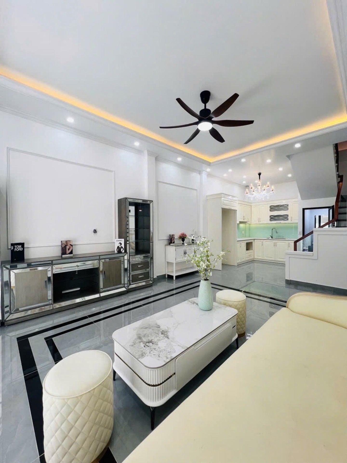 Nhà 4 tầng hiện đại tại trung tâm quận Ngô Quyền, khu dân cư an ninh