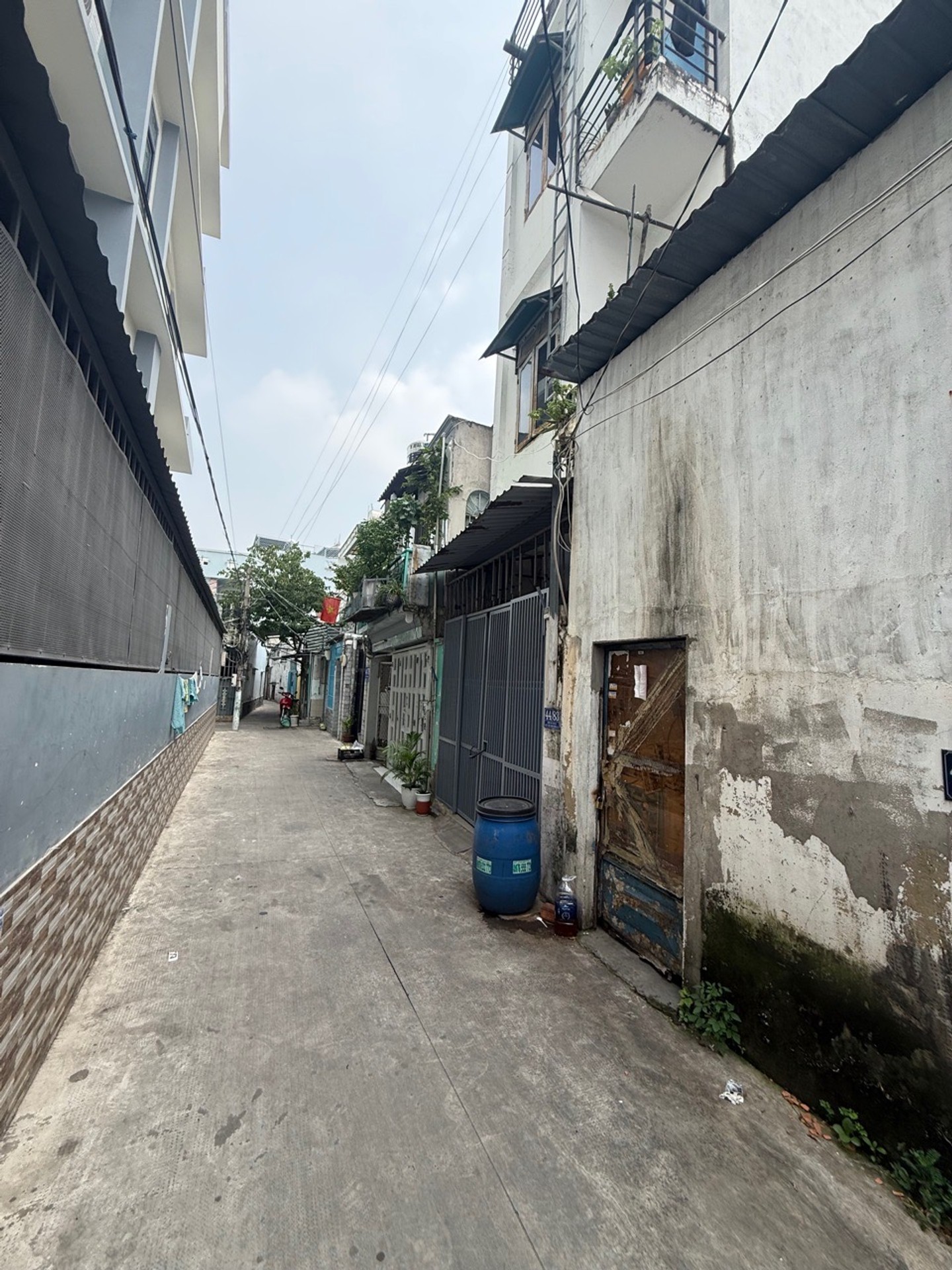 Cơ Hội Hiếm Có: Nhà Phố 2 Tầng Bùi Văn Ba, Thu Nhập Ổn Định Giá Tốt