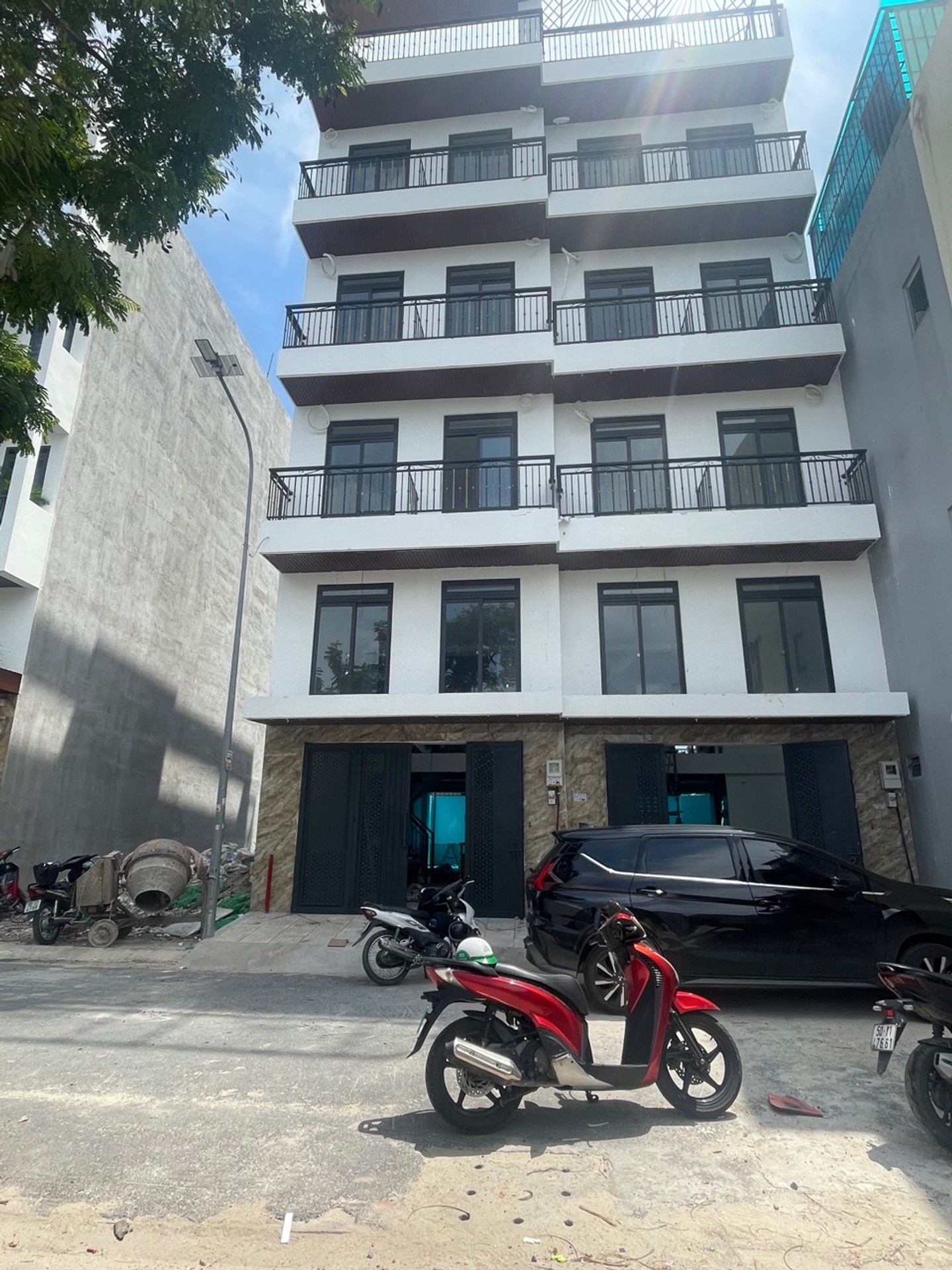 Bán CHDV 6 tầng có thang máy tại phường Trung Mỹ Tây, Quận 12, 5x16,5m, nở hậu 5,4m
