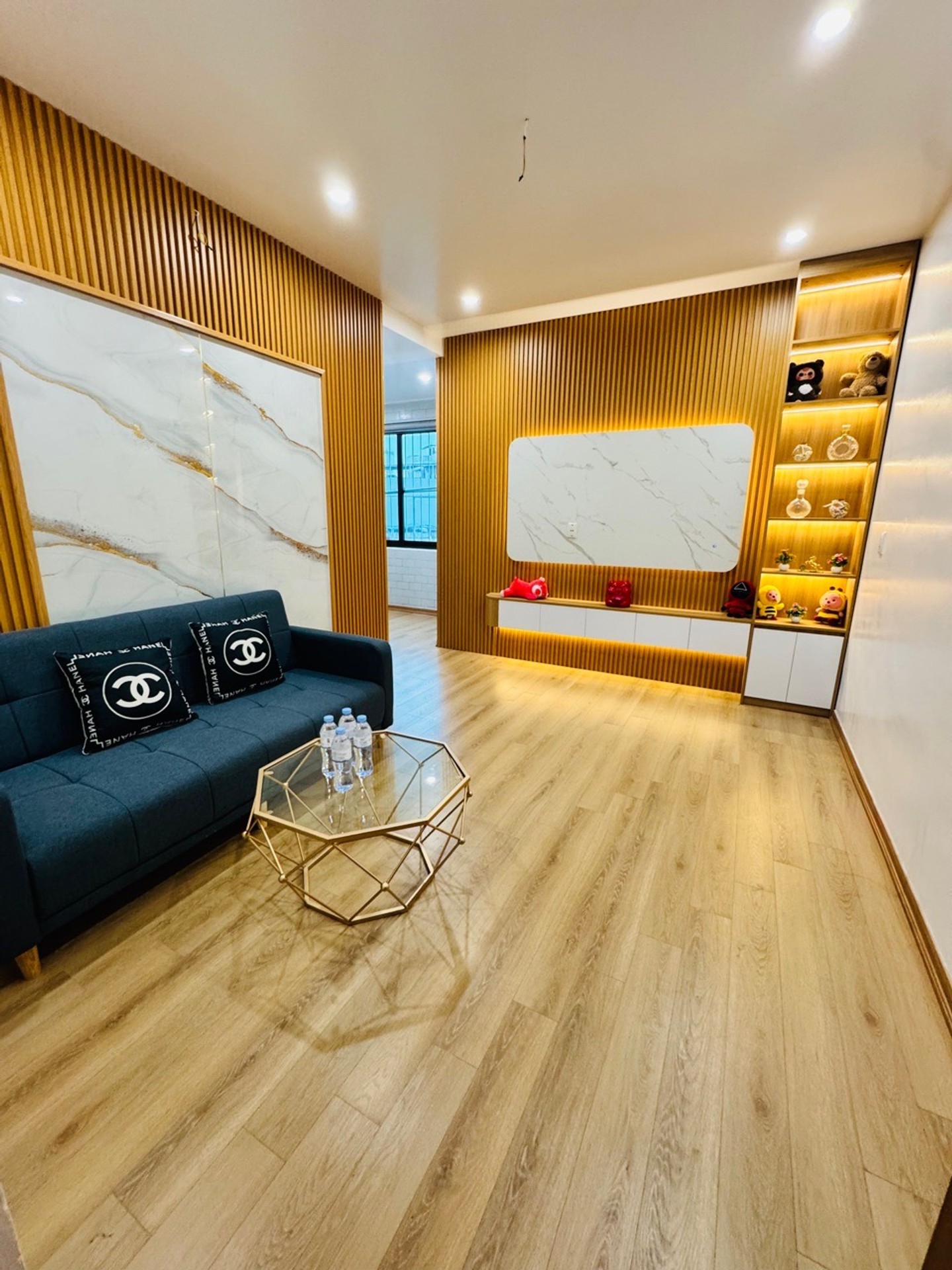 Căn hộ 1 phòng ngủ, sổ đỏ riêng, P. Giải Phóng, giá hơn 2 tỷ