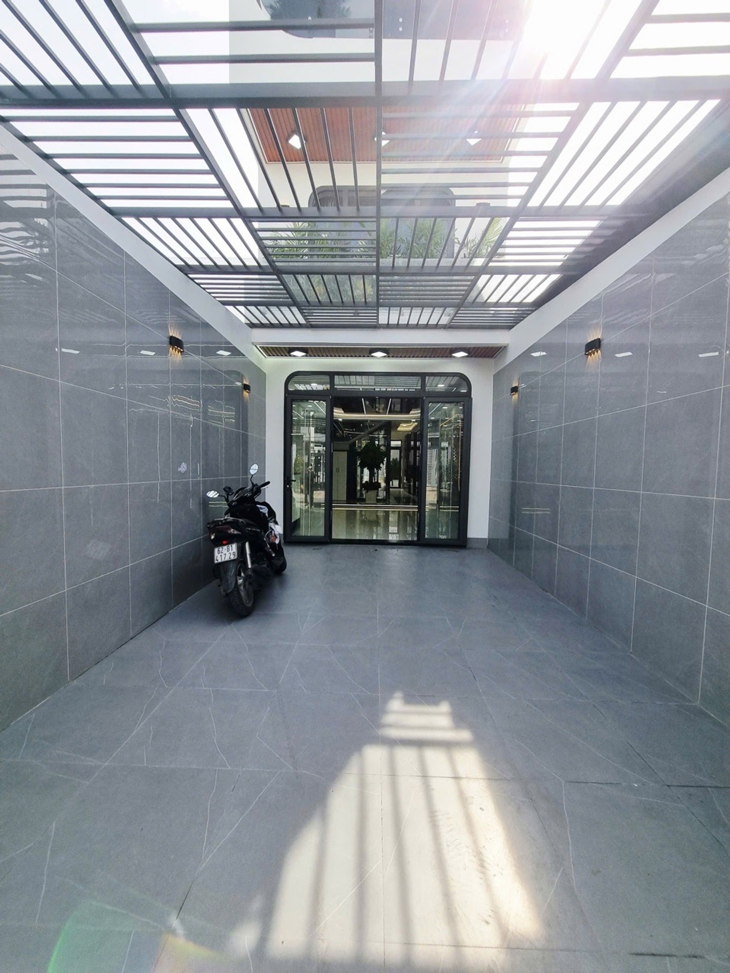 Bán nhà mặt phố Thạnh Xuân, Thới An, khu vực gần chợ Minh Phát, diện tích 100m², 6 tầng, giá 9.6 tỷ