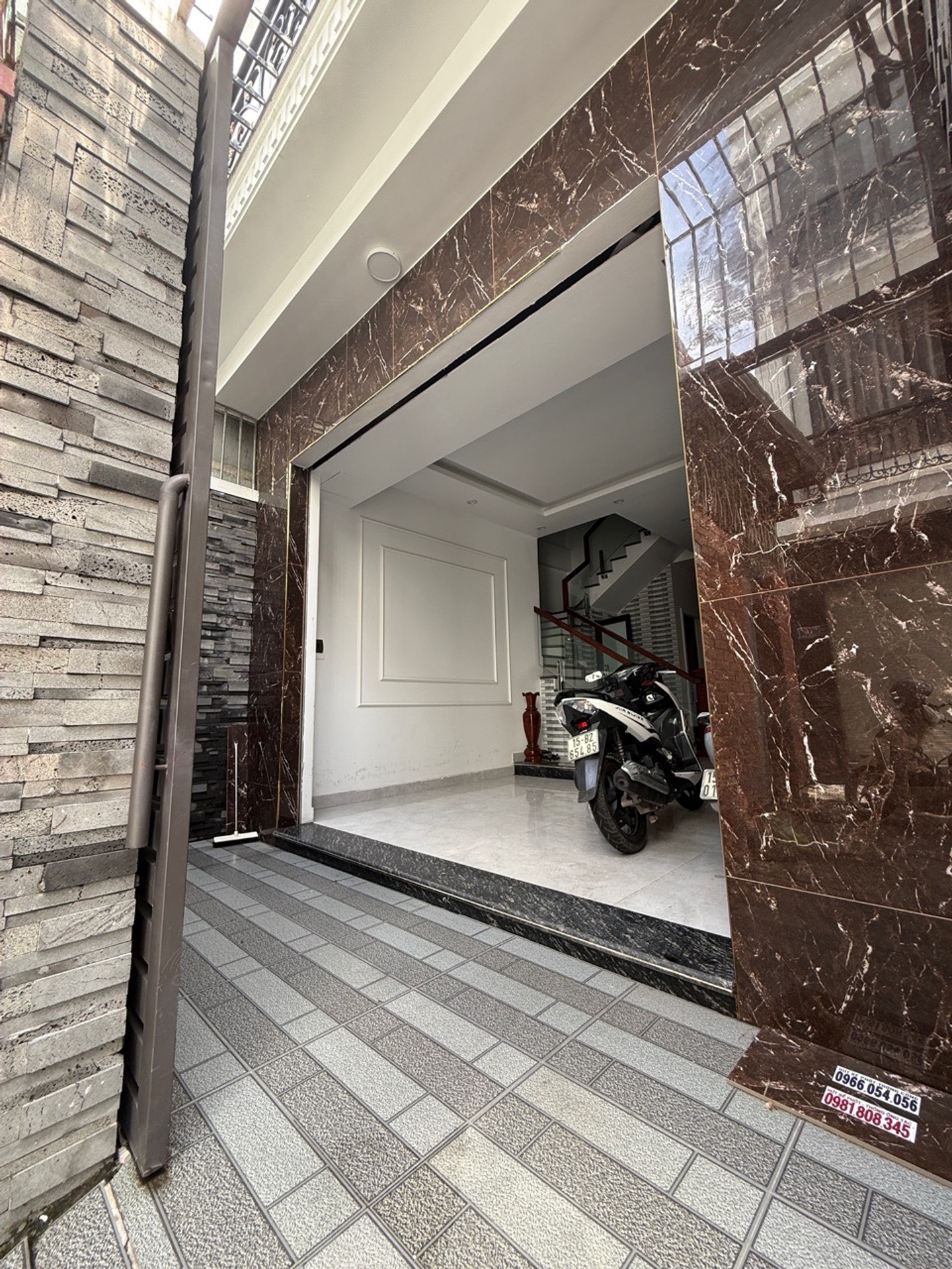 Nhà riêng 4 tầng thiết kế hiện đại tại khu dân cư trung tâm Lê Chân, Hải Phòng