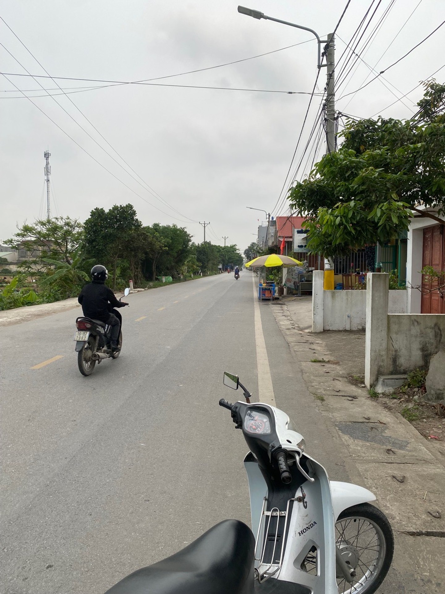 Bán đất mặt đường 17B Quân Thiềng - Vị trí kết nối thuận tiện, gần KCN Vinh Quang