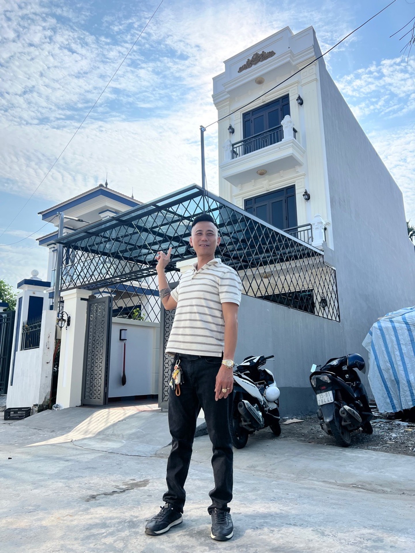 Nhà riêng 3 tầng diện tích rộng với 4 phòng ngủ tại khu vực thuận tiện
