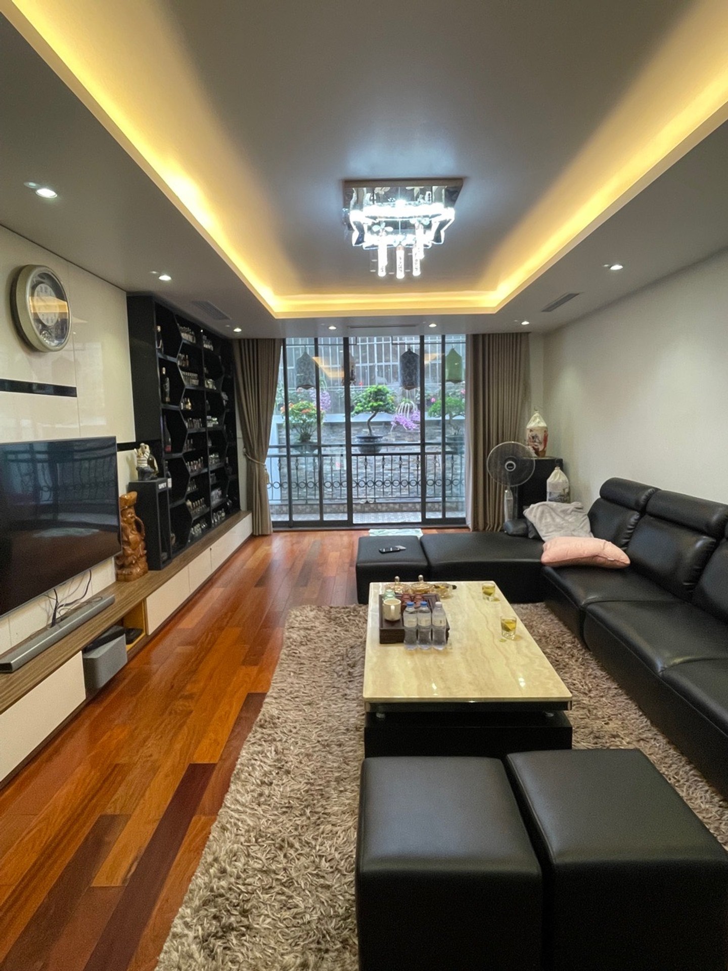Bán nhà mặt phố Hai Bà Trưng, diện tích 116m2, vị trí kinh doanh đắc địa