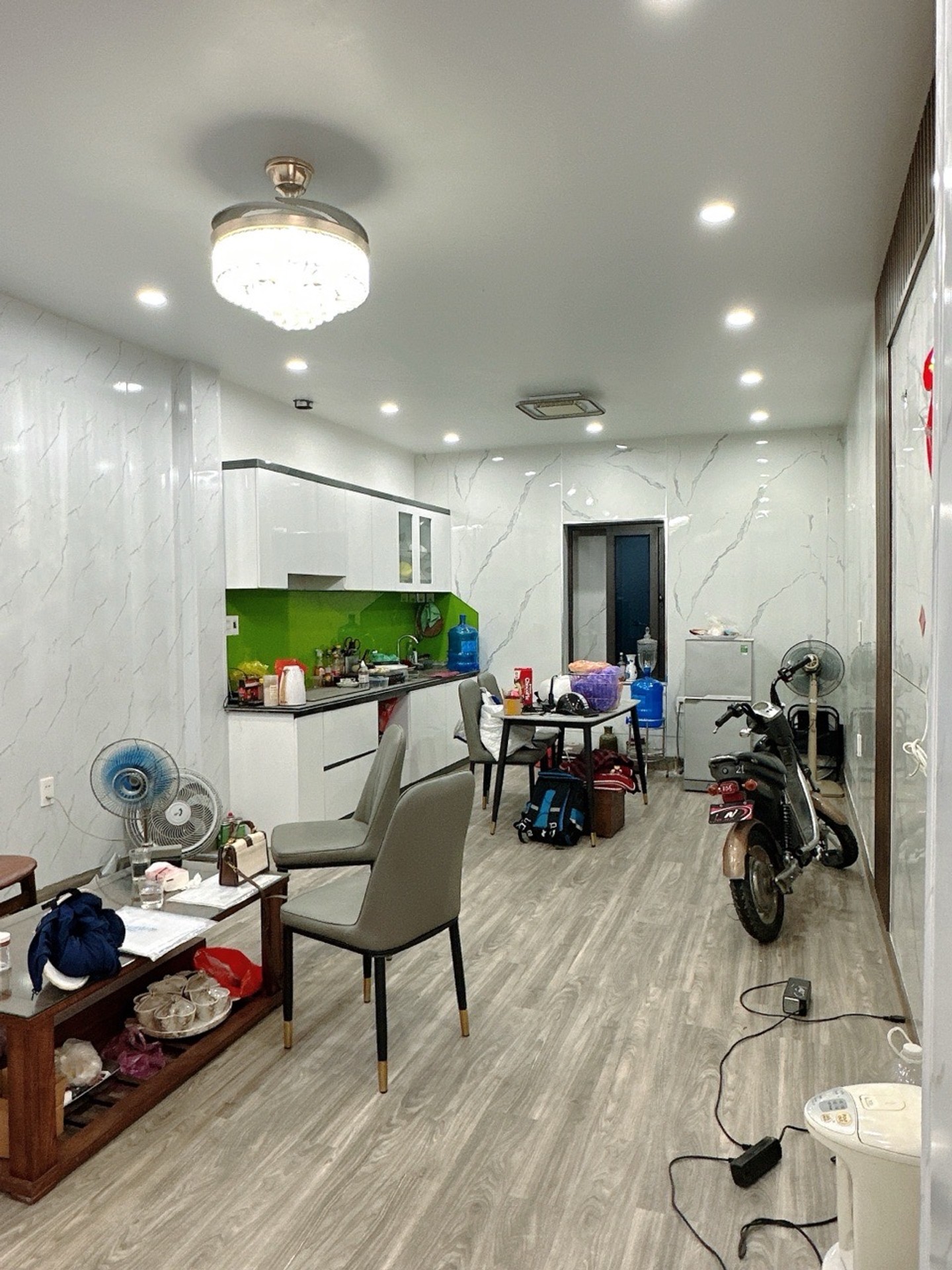Bán nhà 2 tầng độc lập ngõ 81 Phạm Hữu Điều