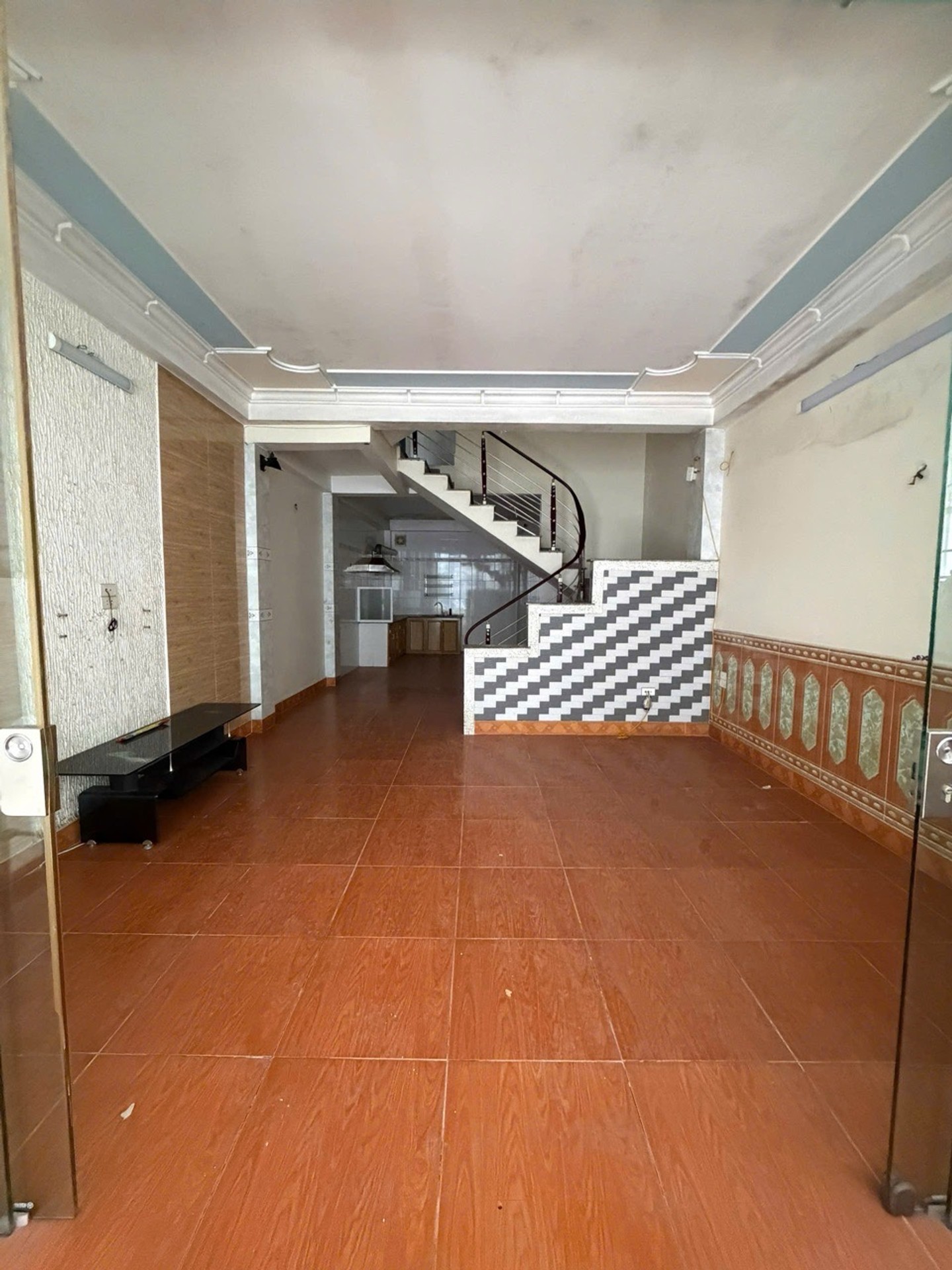 Bán nhà ngõ 81 Phạm Hữu Điều lô góc thoáng đẹp