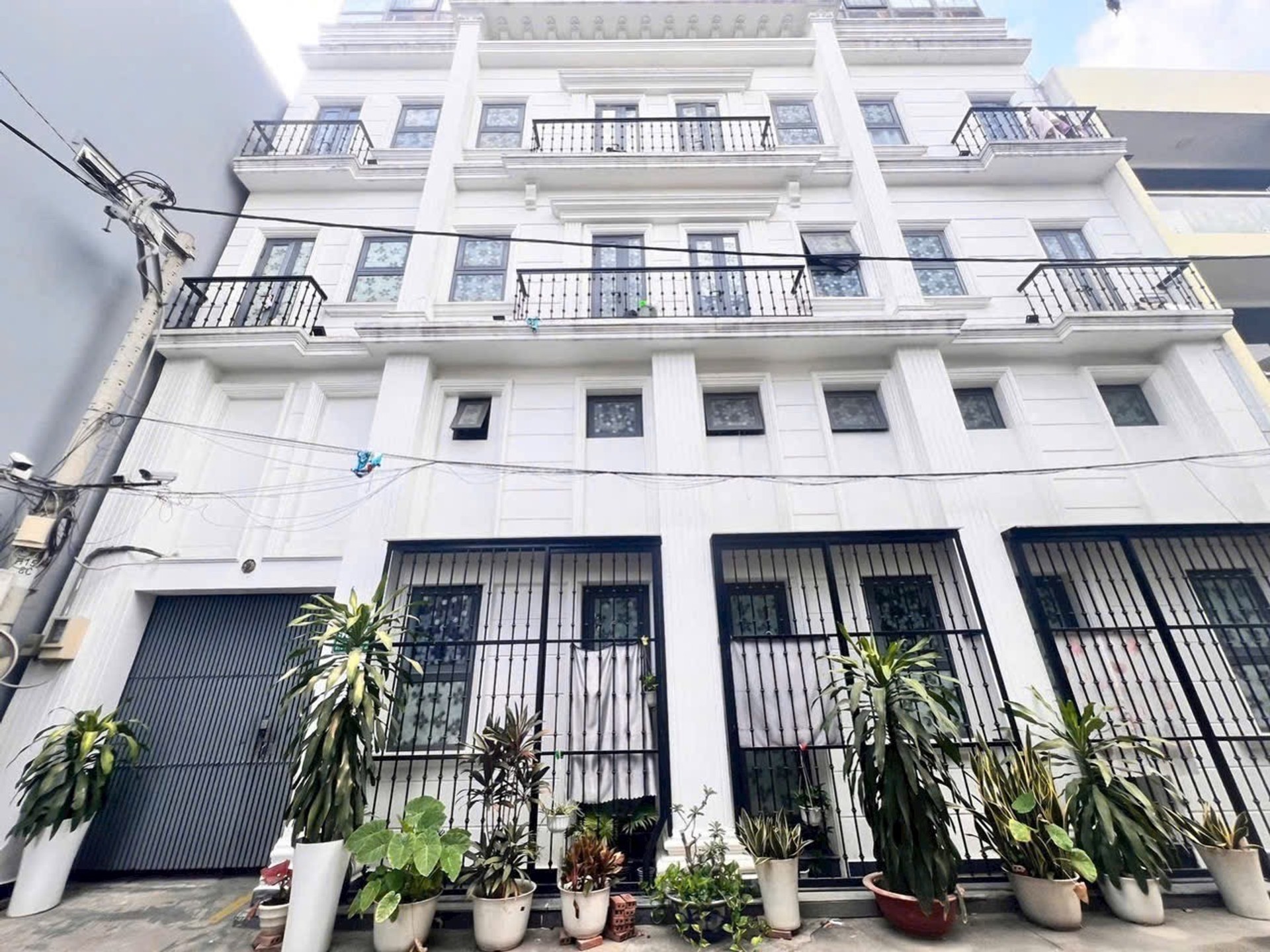 GIẢM SẬP SÀN- CHDV LINH ĐÔNG – XE HƠI-210m² (10×21m) – 5 tầng – 20 phòng khép kín- 12.5 tỷ TL