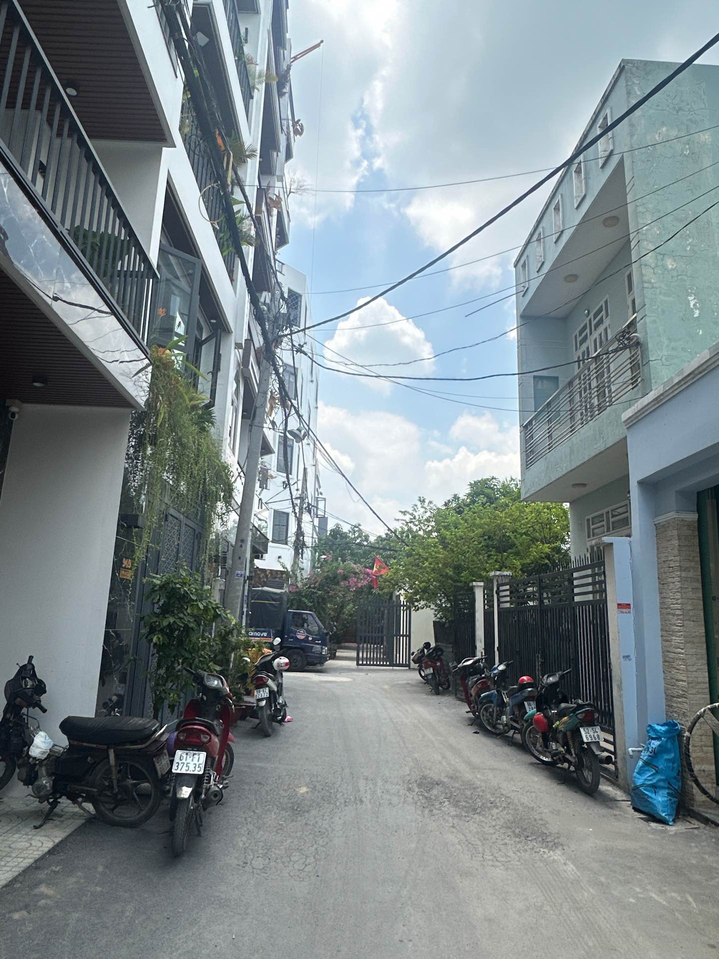 Bán nhà riêng 5 tầng 68 m², đường Vào Cầu Ba Phụ, Thới An, hẻm ô tô thông, thang máy.