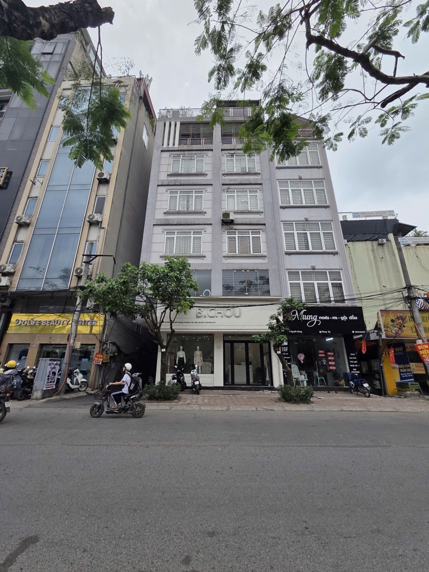 Kiệt tác tòa nhà mặt phố lô góc tại trung tâm Cầu Giấy