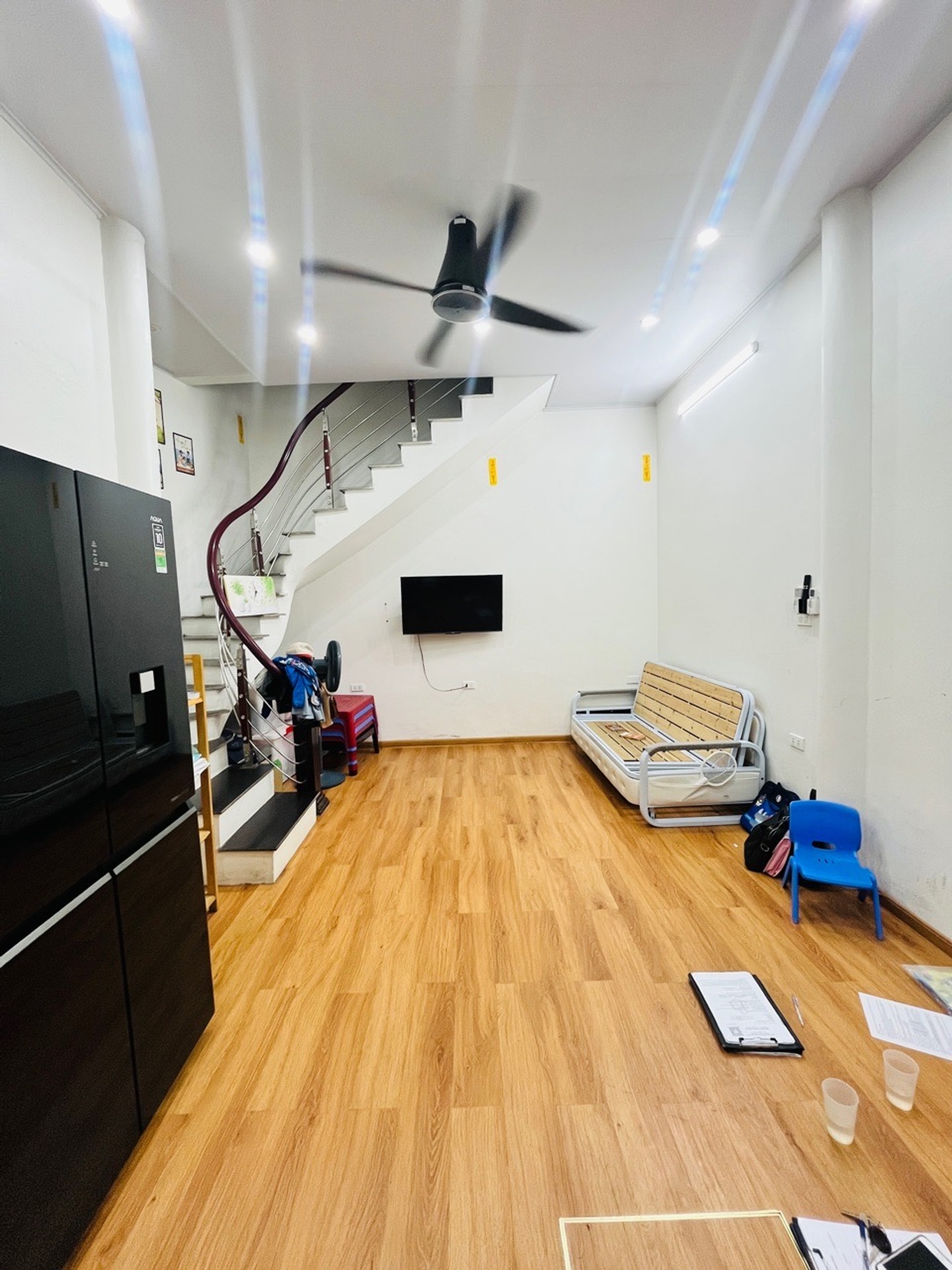 4 tỷ 6 / Nhà lô góc 2 tầng thoáng mát tại trung tâm Vĩnh Tuy, Hai Bà Trưng / 0866863387