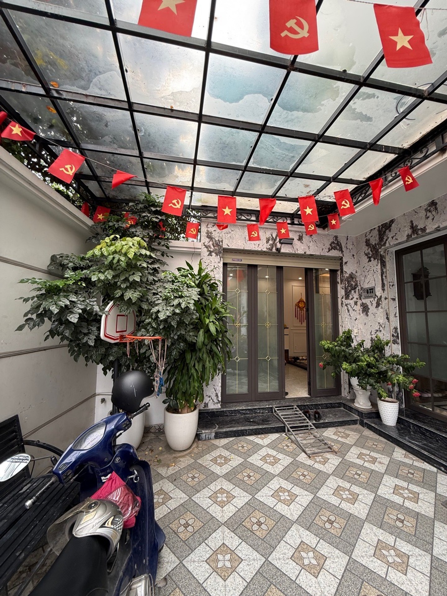 Nhà riêng 4 tầng mới xây tại ngõ rộng Phạm Hữu Điều, Hà Nội