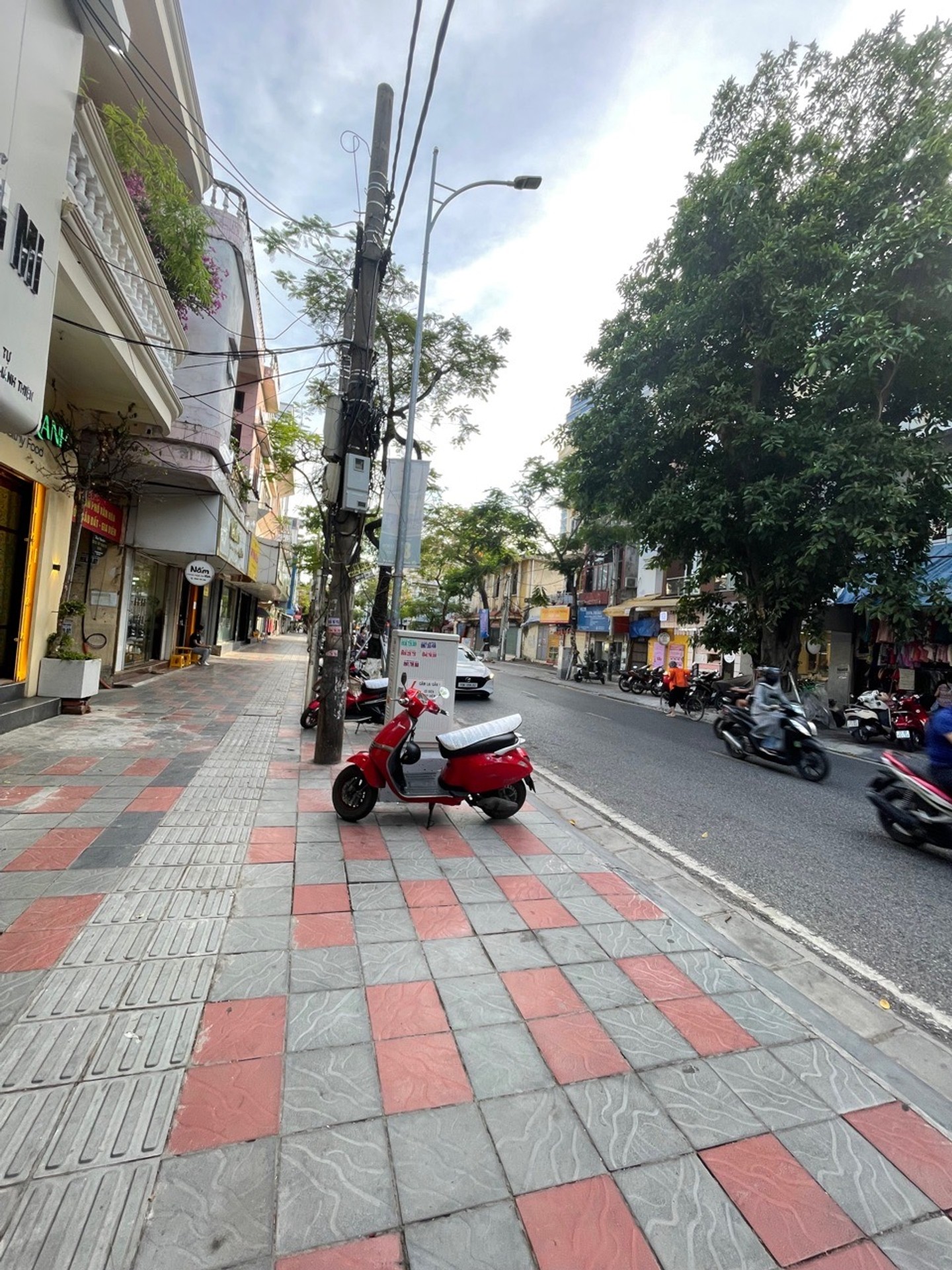 Bán nhà mặt phố trung tâm, diện tích 48,9m2, pháp lý rõ ràng, giá 7,5 tỷ