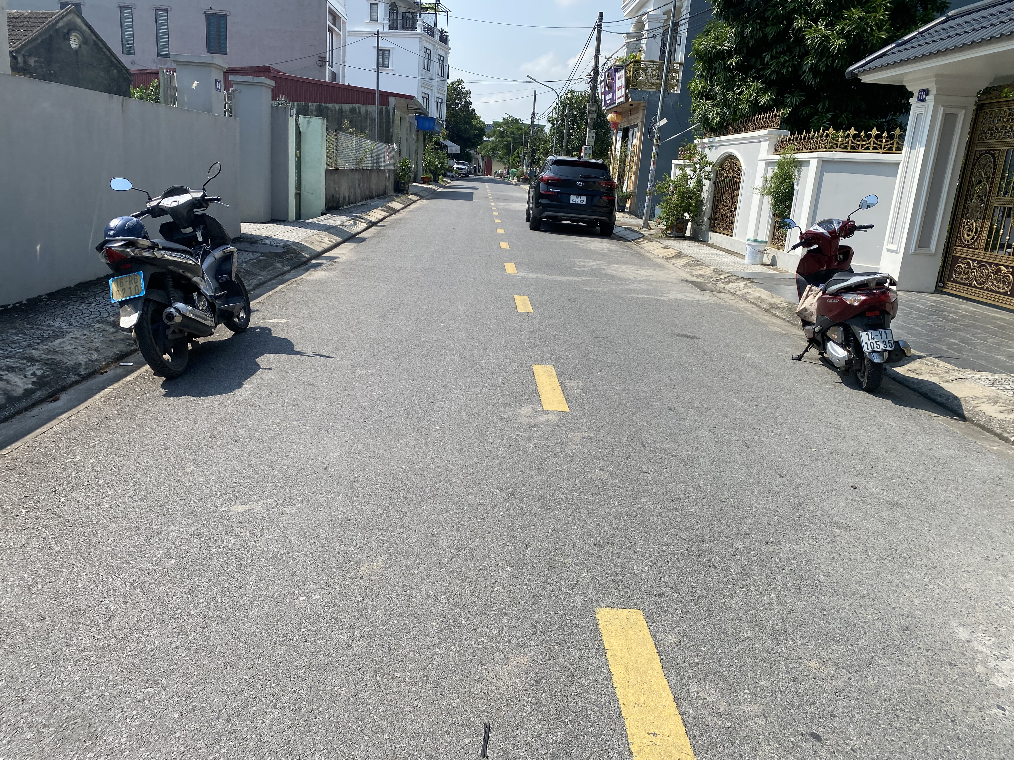 Nhà Lô Góc Hiện Đại Tại Bắc Sơn - Tiện Nghi Đầy Đủ, Giá Tốt!