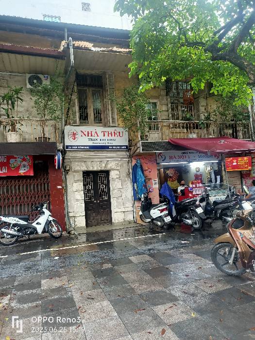 Bán nhà mặt phố Trần Hưng Đạo, gần ngã tư Phan Chu Trinh 210m2 MT 15m giá 300 tỷ