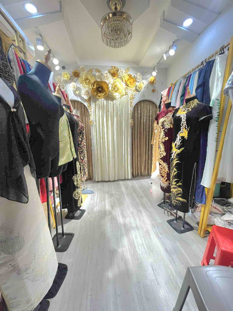 Nhà 4 tầng Quận 6 ngay vòng xoay Phú Lâm giá tốt cho kinh doanh