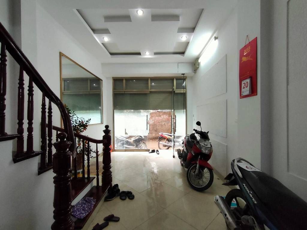 Nhà lô góc 4 tầng đẹp Định Công Hạ, đa công năng, giá tốt, chủ thiện trí, hiểu chuyện.