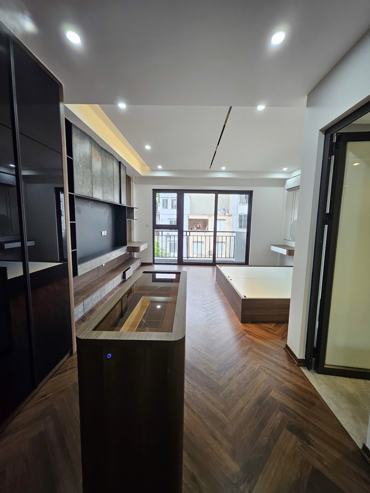 Nhà 6 tầng thang máy, vị trí vàng tại Ngọc Thụy
