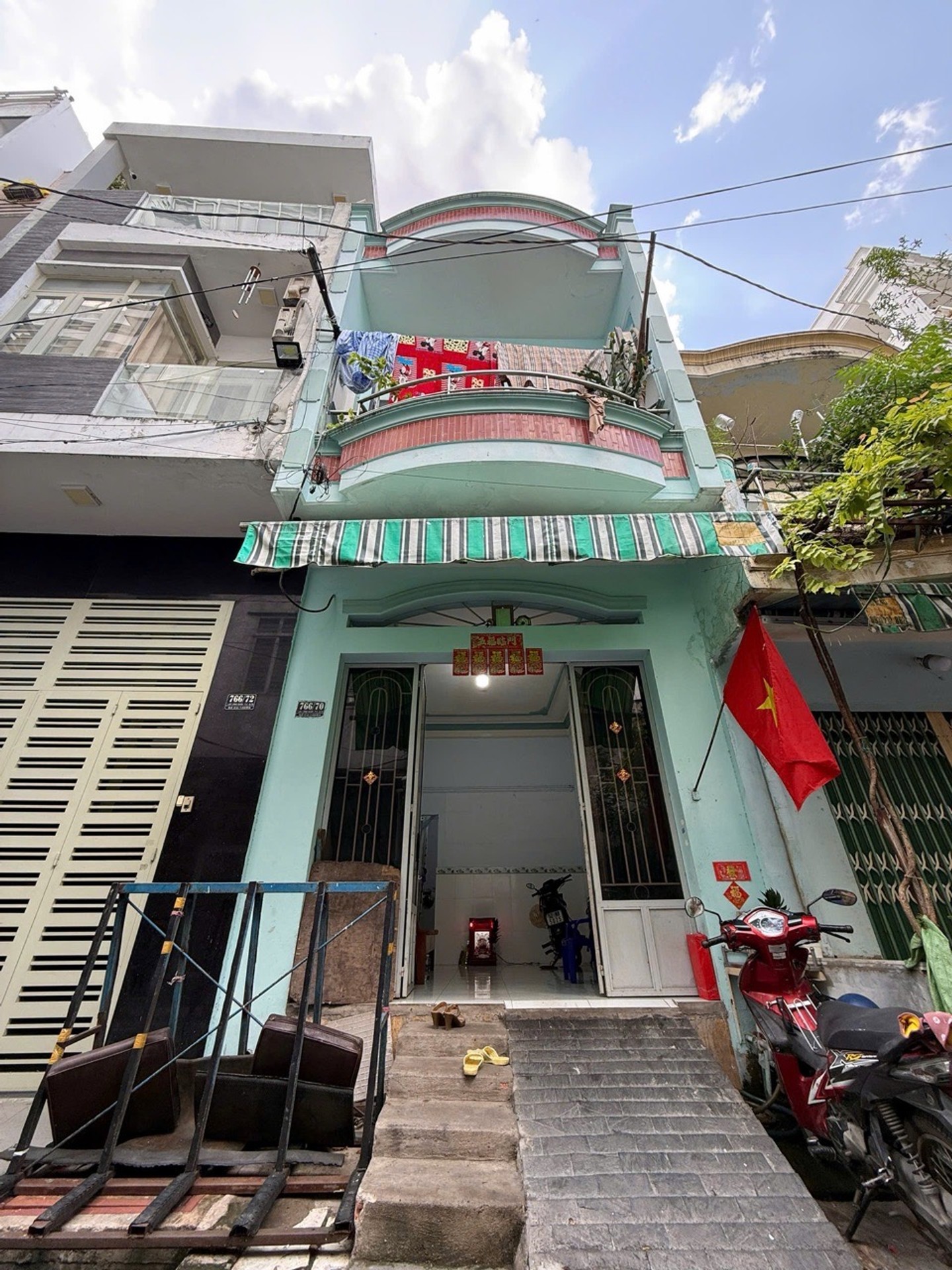 Nhà 3 tầng Tân Bình, hẻm xe tải, 3PN thoáng mát