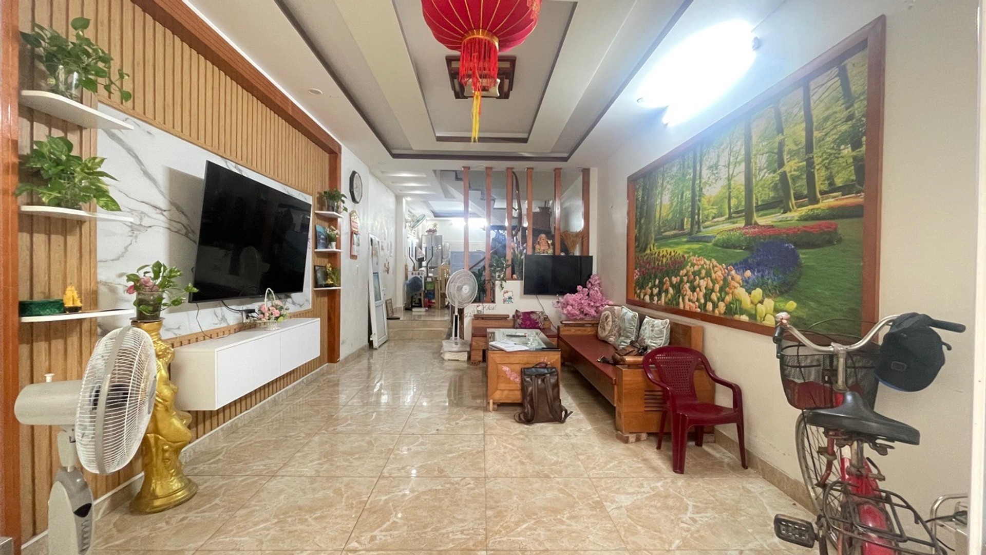 Nhà lô góc 4 tầng thoáng đãng tại khu vực Chợ Hàng, Hải Phòng