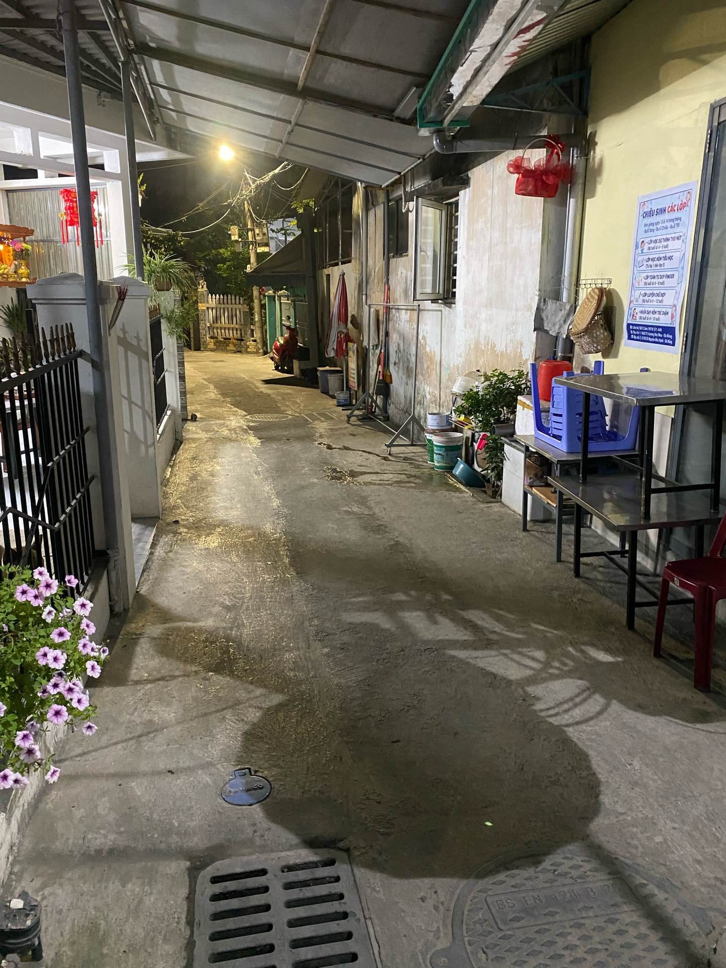 Nhà 2 tầng 2 phòng ngủ ngay trung tâm, giá tốt cho gia đình trẻ
