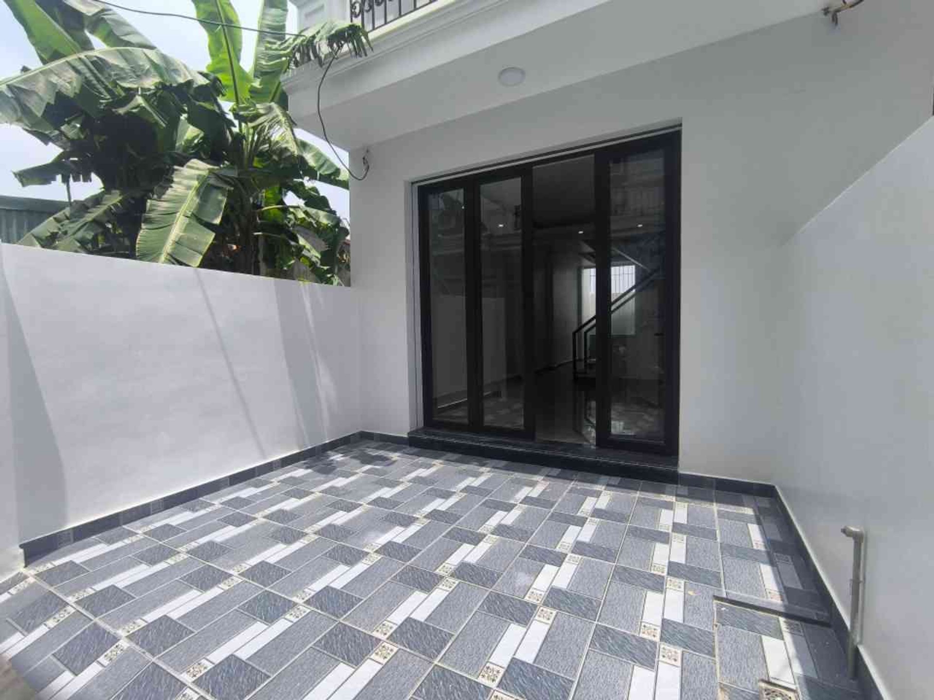 Nhà riêng 3 tầng mới xây tại phường Nam Hải với không gian sống thoáng đãng