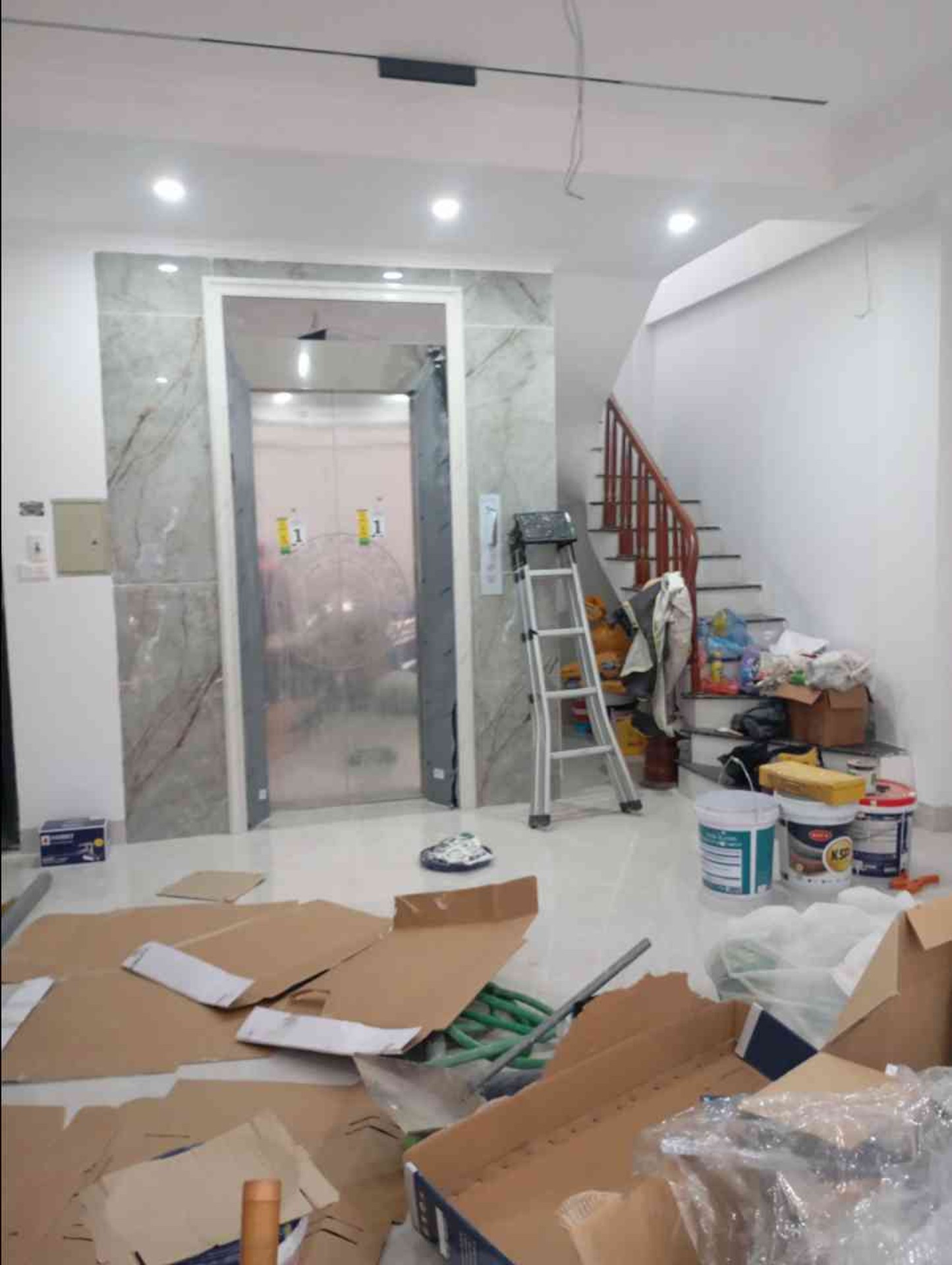 Bán nhà riêng 7 tầng tại Phú Thượng, thiết kế hiện đại có thang máy, giá 15,5 tỷ