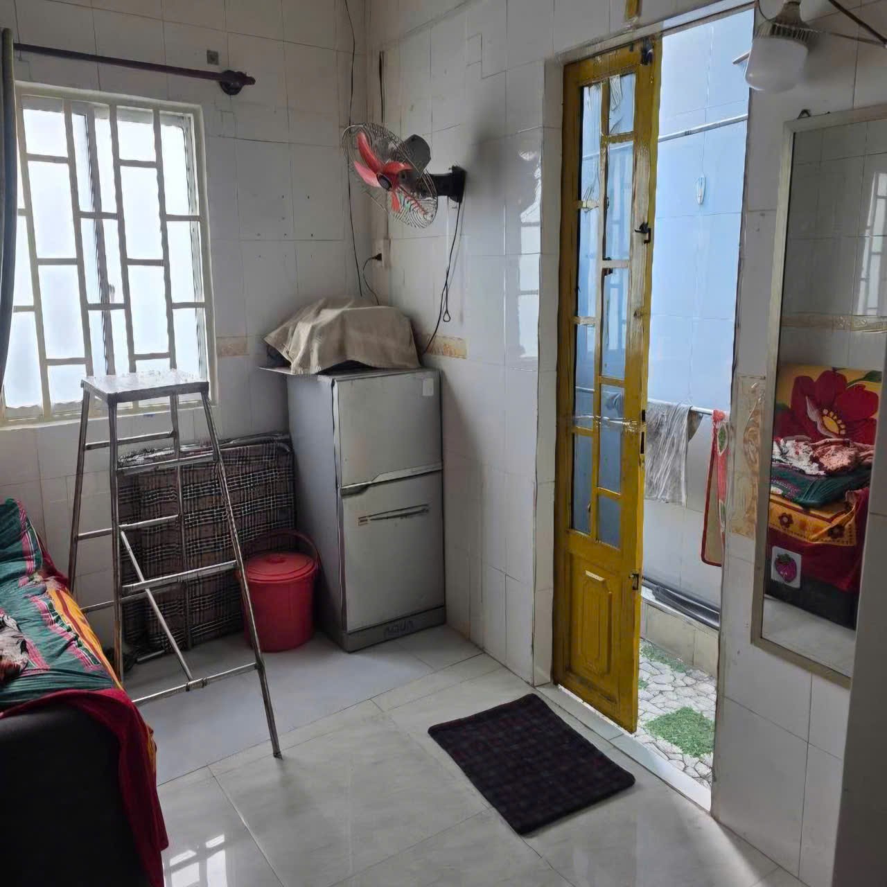 Bán nhà 2 tầng có mặt tiền kinh doanh - KDC Nam Hùng Vương - Bình Tân - DT: 48m²