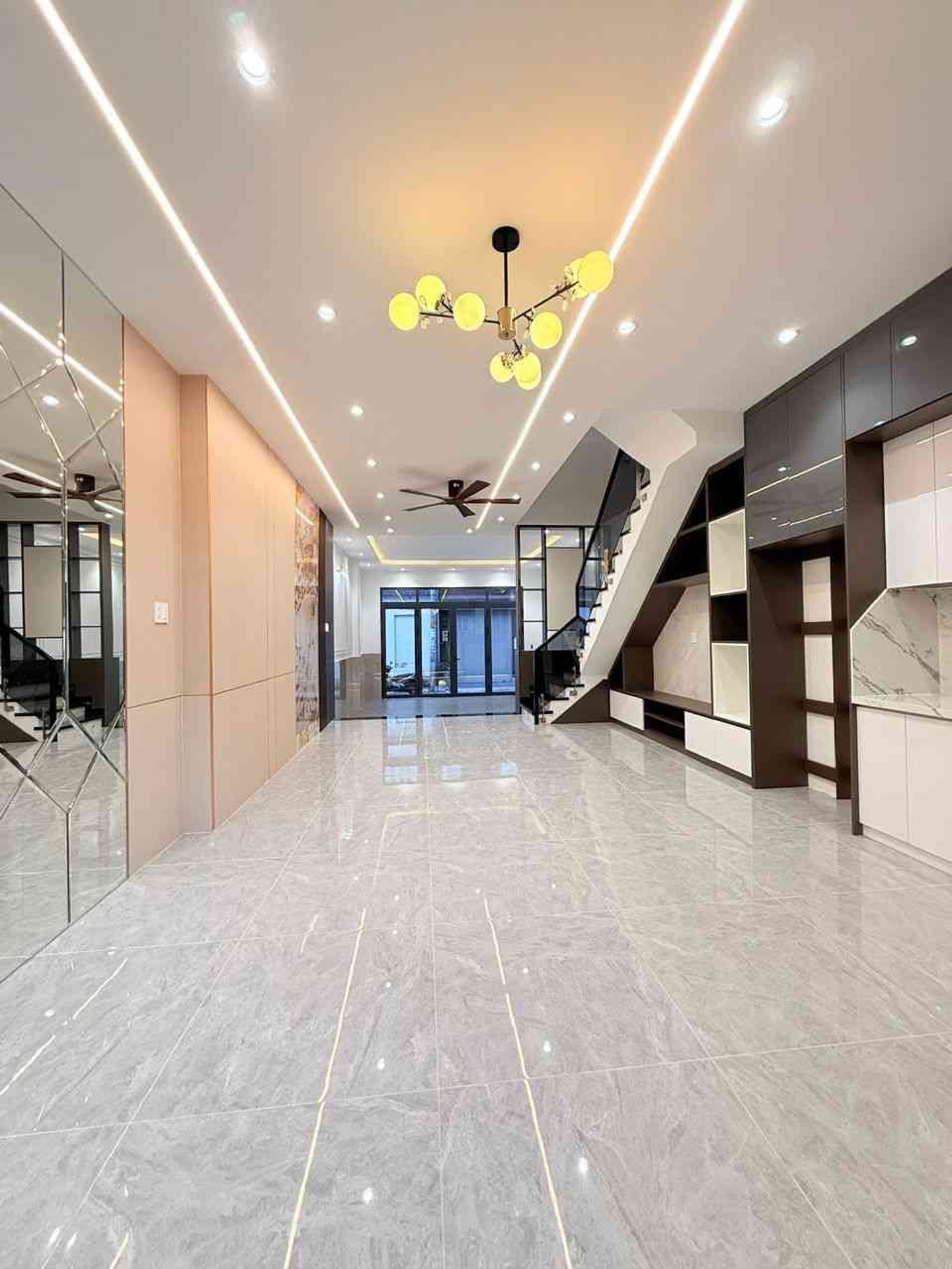 🔥( NHÀ BÈ ) LÊ VĂN LƯƠNG - NHÀ PHỐ HIỆN ĐẠI – GARA Ô TÔ – 80M² – NGANG 5M – GIÁ 10,2 TỶ