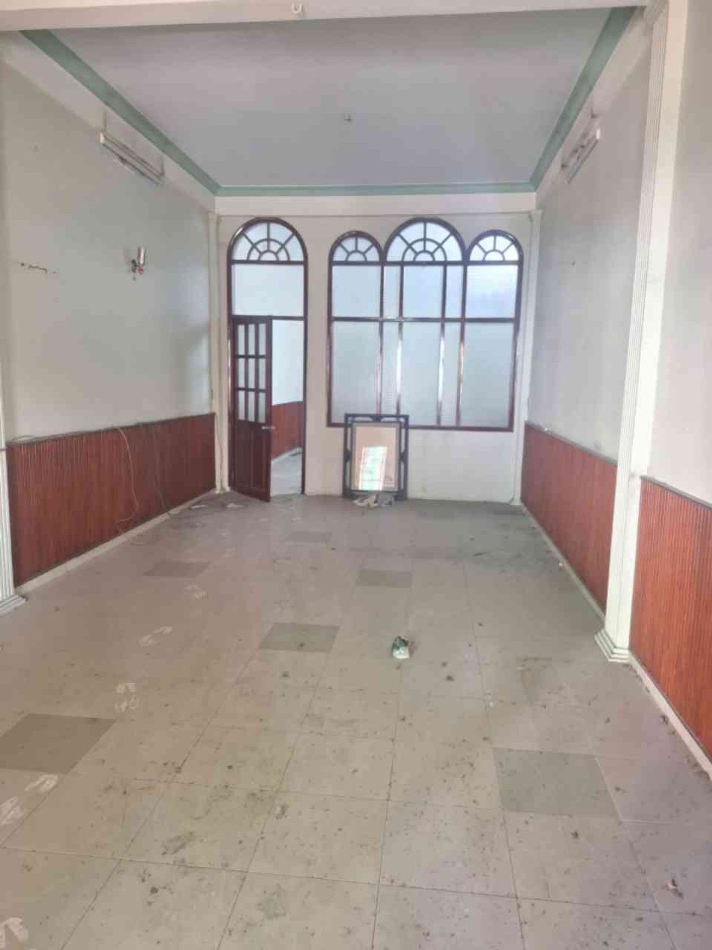 Bán nhà mặt tiền Lý Thường Kiệt phường 8 quận Tân Bình, 4 tầng, 290m2