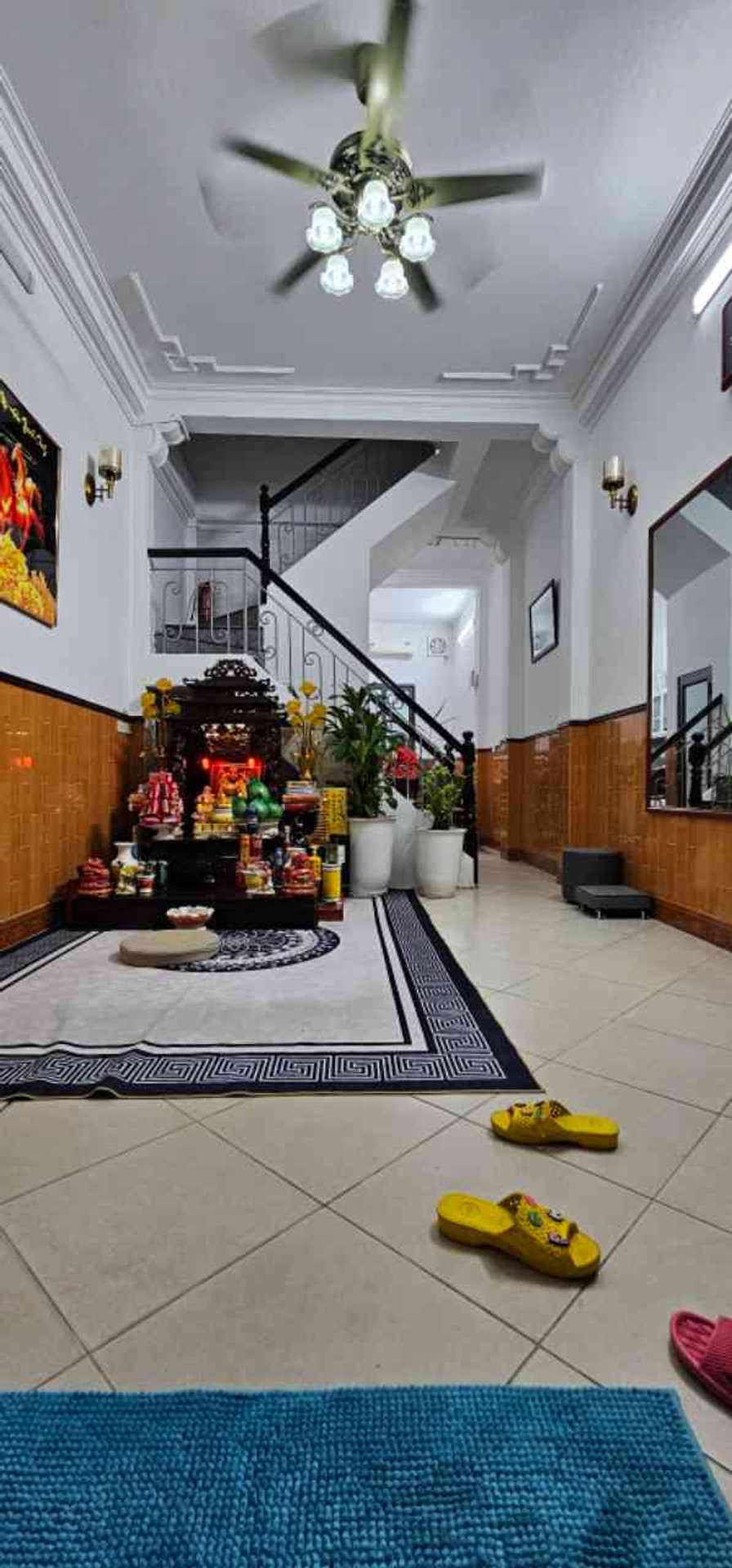 Nhà Khương Trung, 37.6m2, 4.5 tầng, mt 3.6m, 20m ra mặt phố, ô tô đỗ cửa, giá cạnh tranh khu vực.