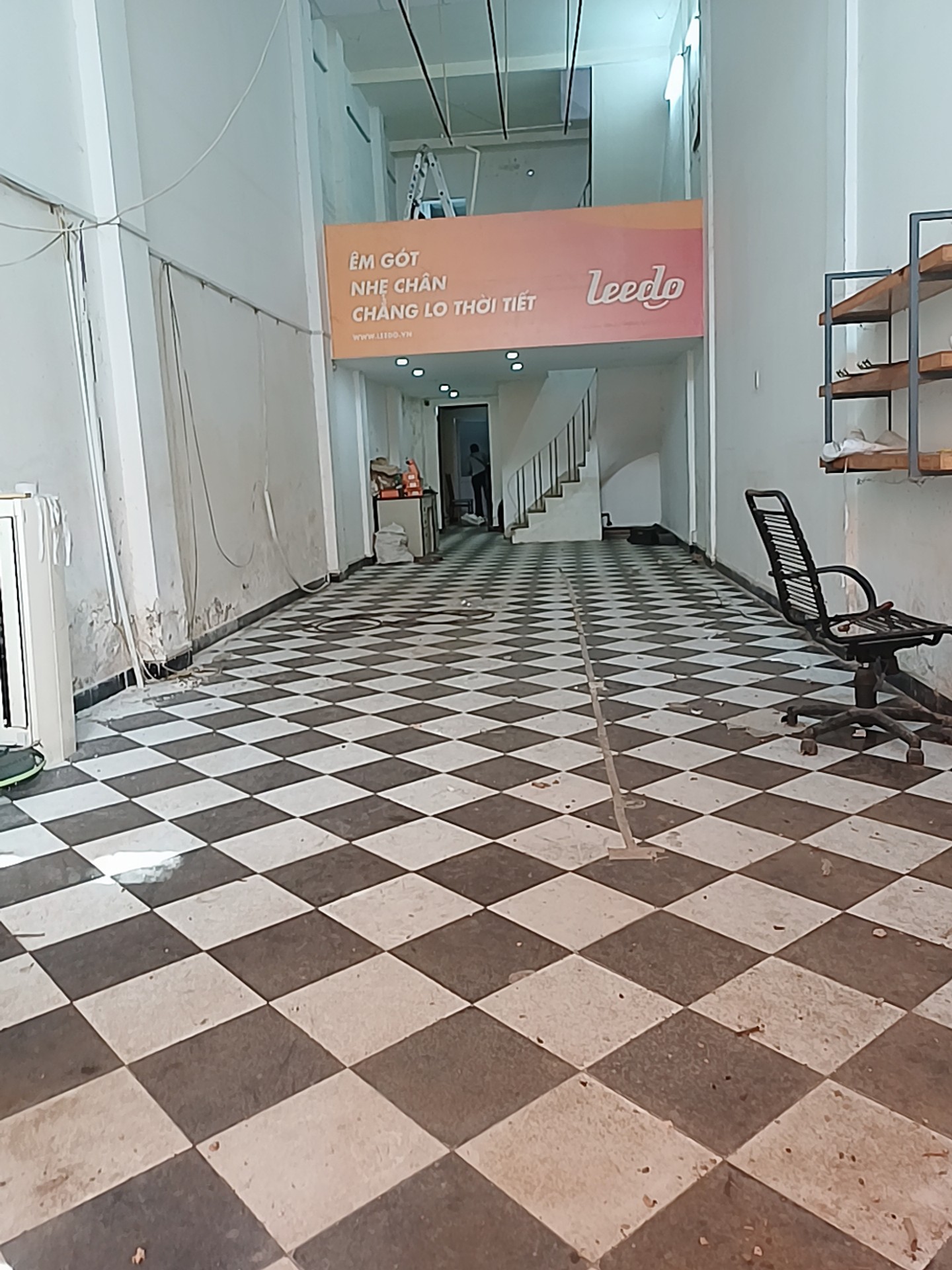 Nhà mặt tiền Nguyễn Chí Thanh vị trí kinh doanh đỉnh, giá tốt giảm 300 triệu
