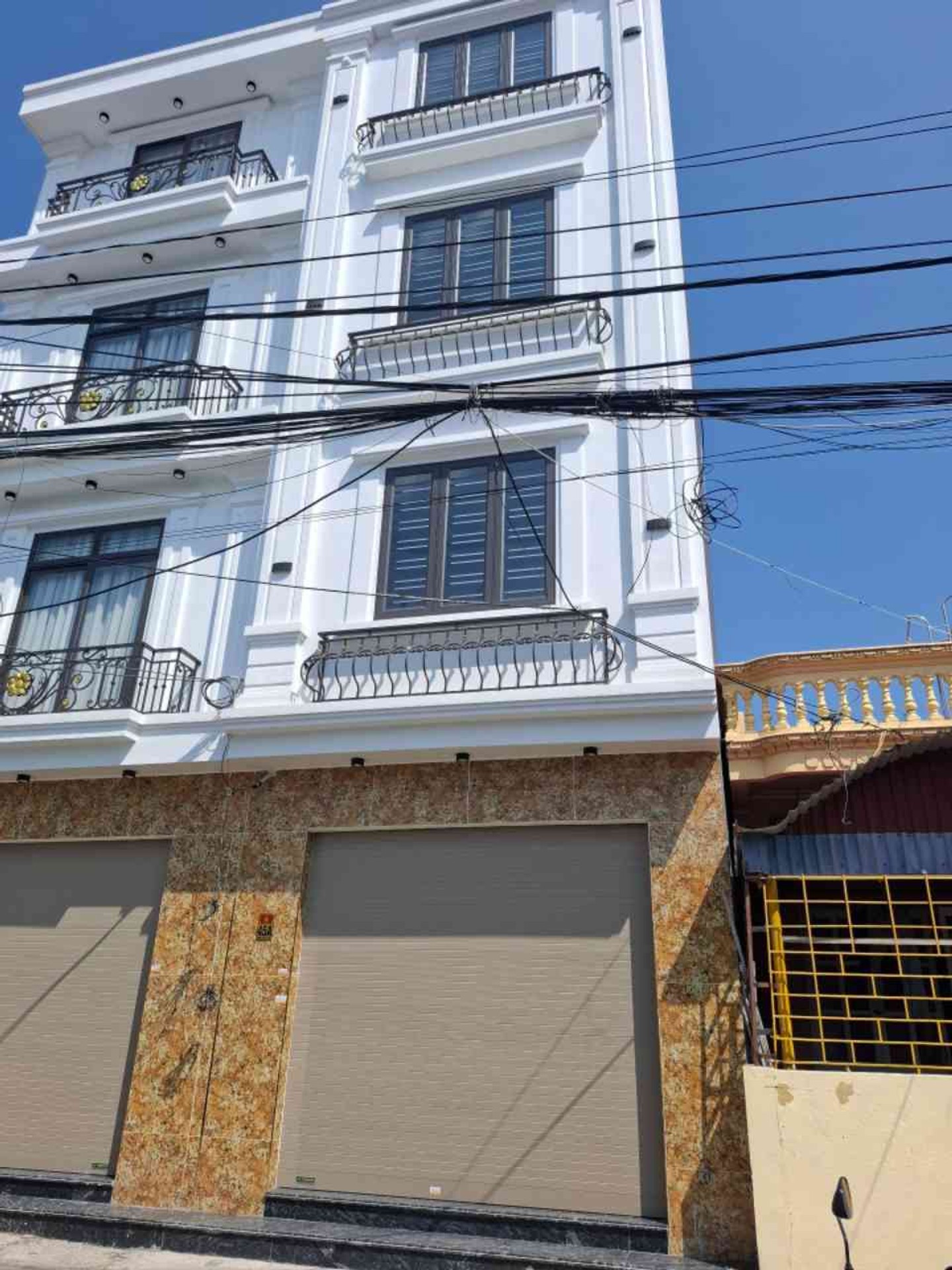 Cơ hội sở hữu nhà mặt phố đắc địa giá tốt tại trung tâm thành phố