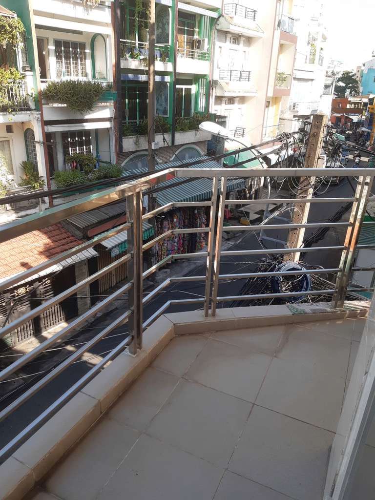 Nhà Góc Mặt Tiền Sáng Giá Quận 11 - Sống Đẳng Cấp