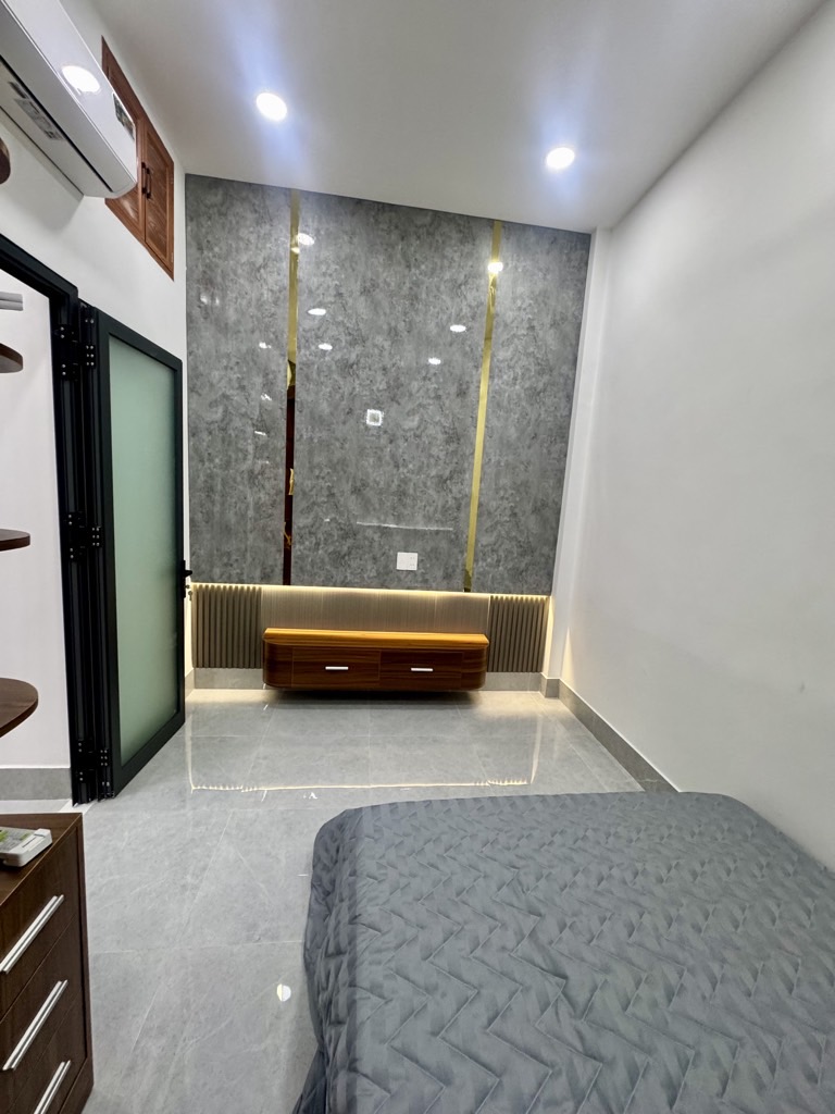 Giảm 100 triệu nhà 2 tầng 2PN diện tích 28.7m2 giá 4.53 tỷ quận Tân Bình