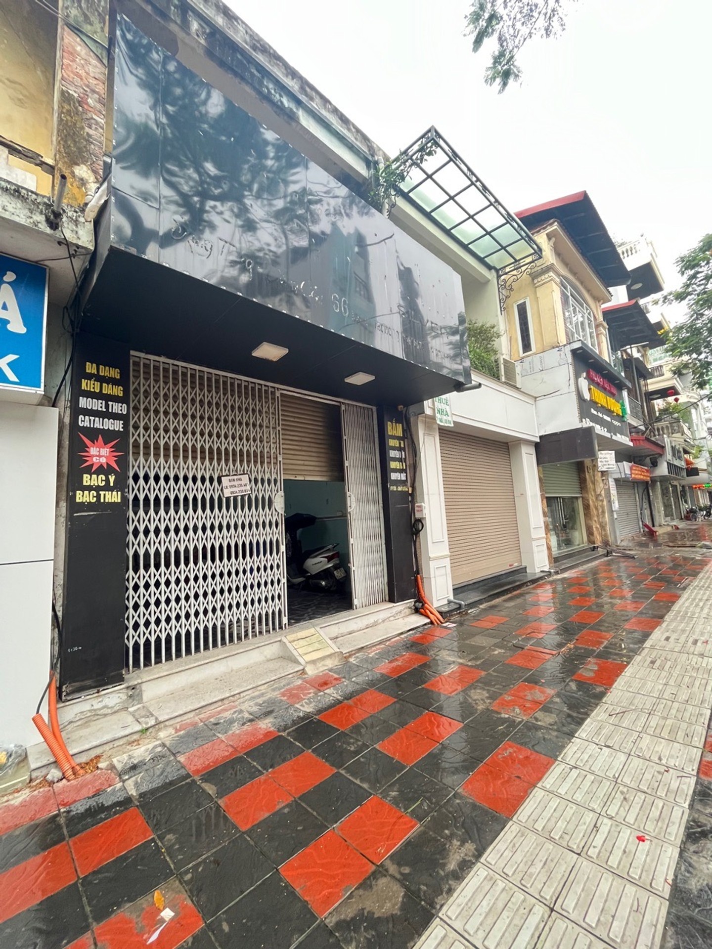 Nhà mặt phố Hai Bà Trưng 3 tầng, kinh doanh chuẩn không cần chỉnh