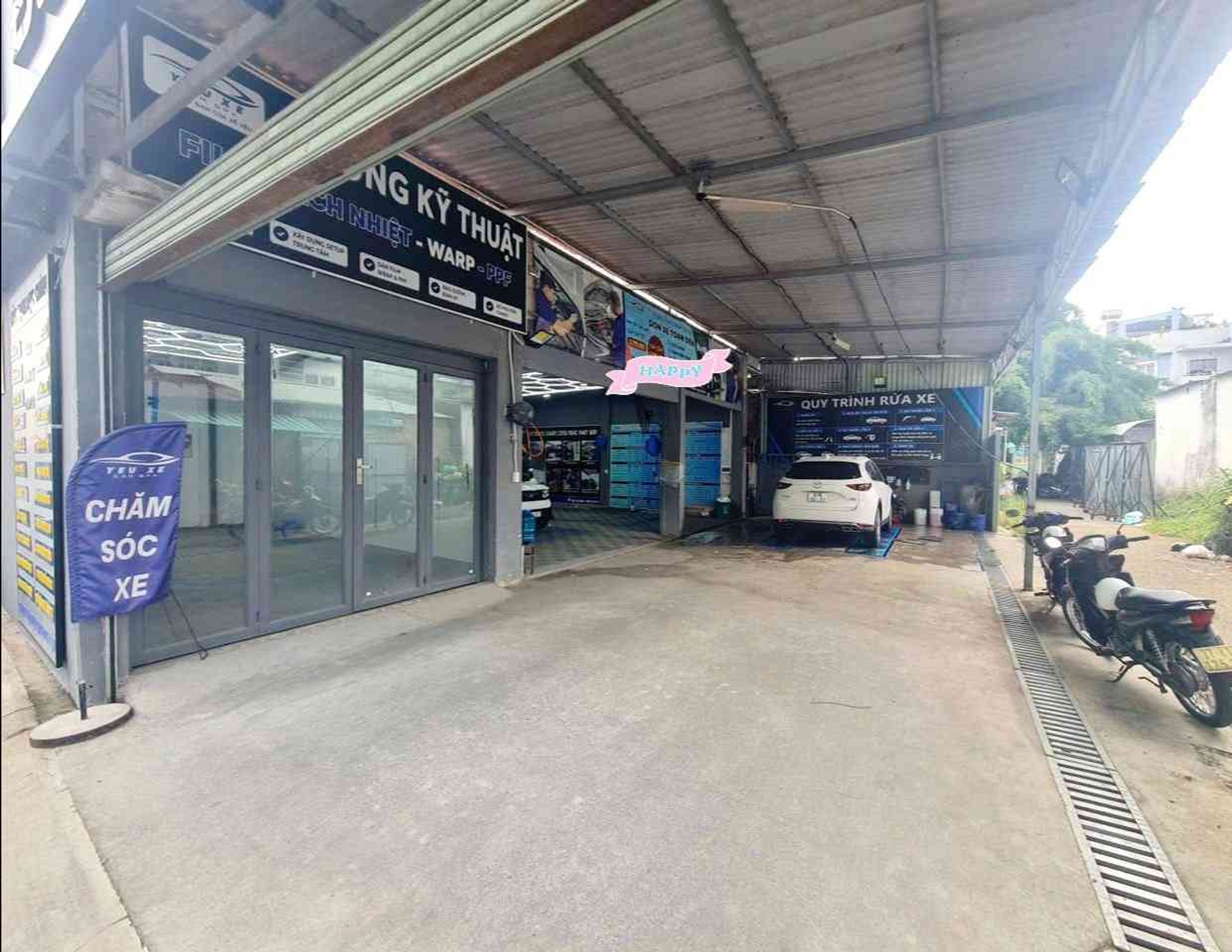 Nhà mặt tiền diện tích 262,7m2, ngang 15m, phường Hiệp Phú, quận 9, TP.HCM